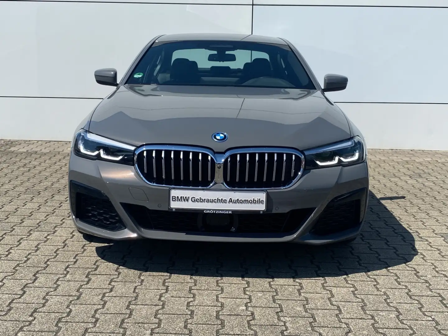BMW 530 e Limousine M Sportpaket DAB+Park-Ass.+Alarm+ Gris - 2