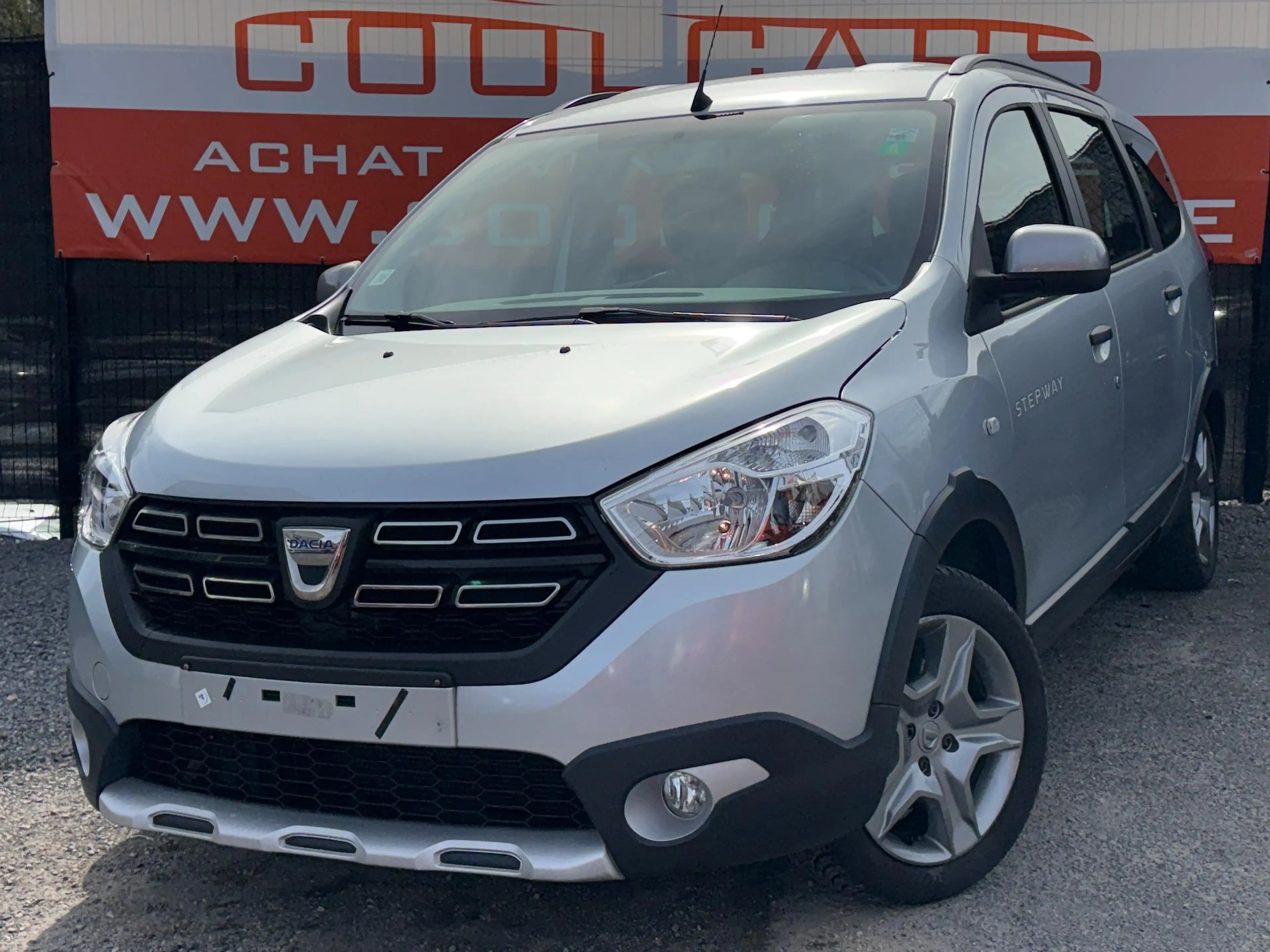 Dacia Lodgy Stepway 1.3 TCe 7pl. - EU6D - GARANTIE 1AN -