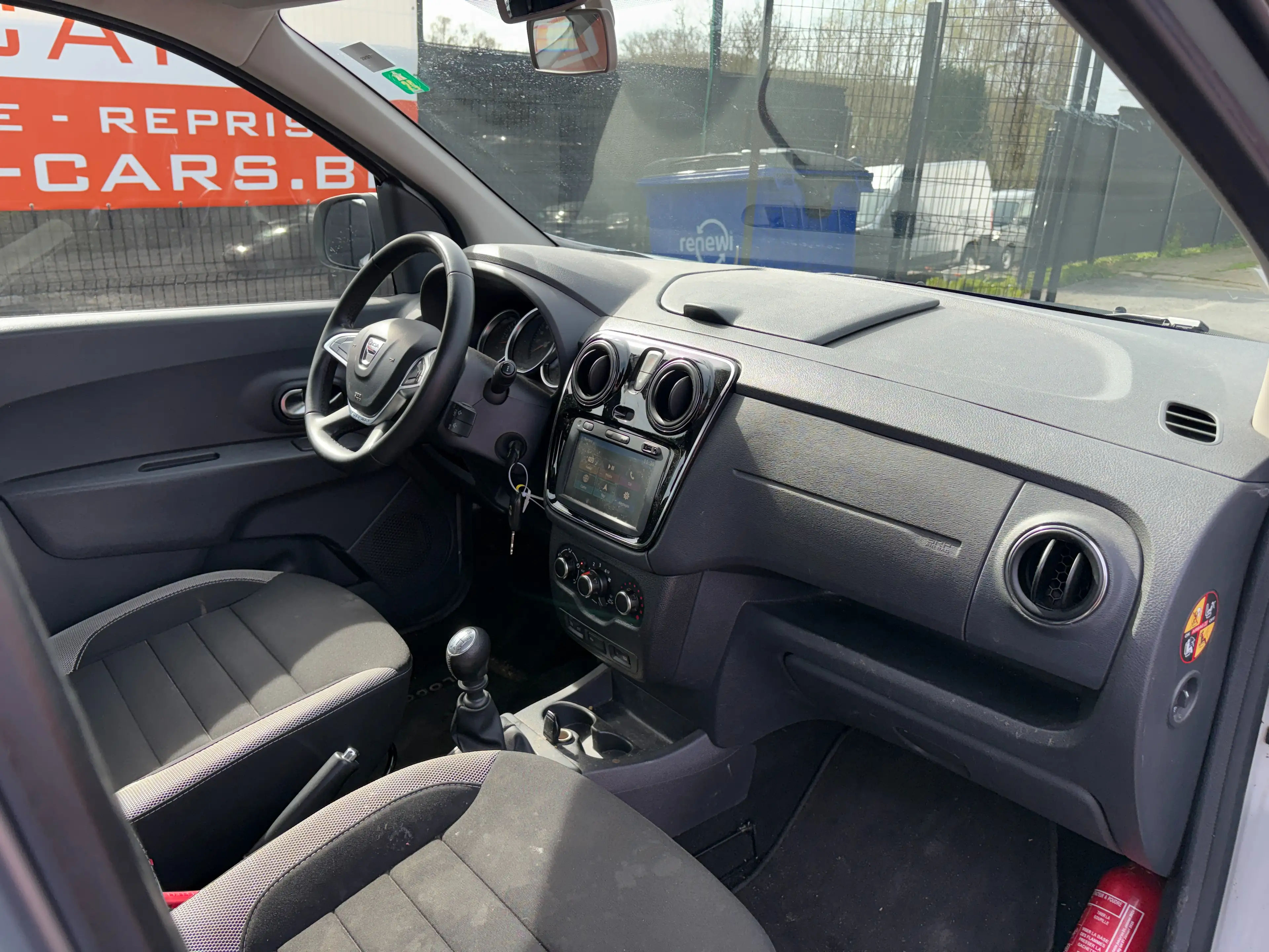 Dacia Lodgy Stepway 1.3 TCe 7pl. - EU6D - GARANTIE 1AN - — photo 12