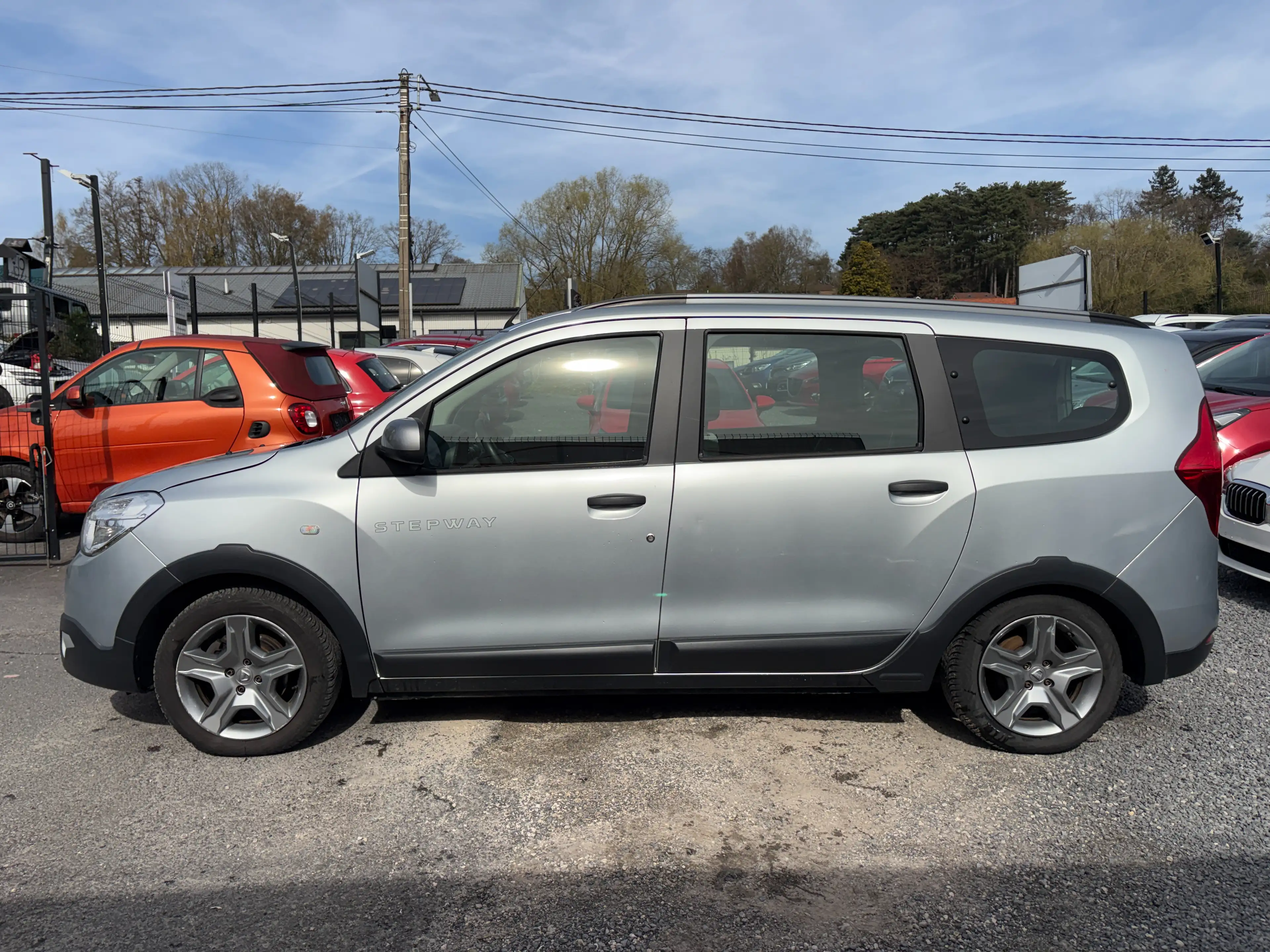 Dacia Lodgy Stepway 1.3 TCe 7pl. - EU6D - GARANTIE 1AN - — photo 3