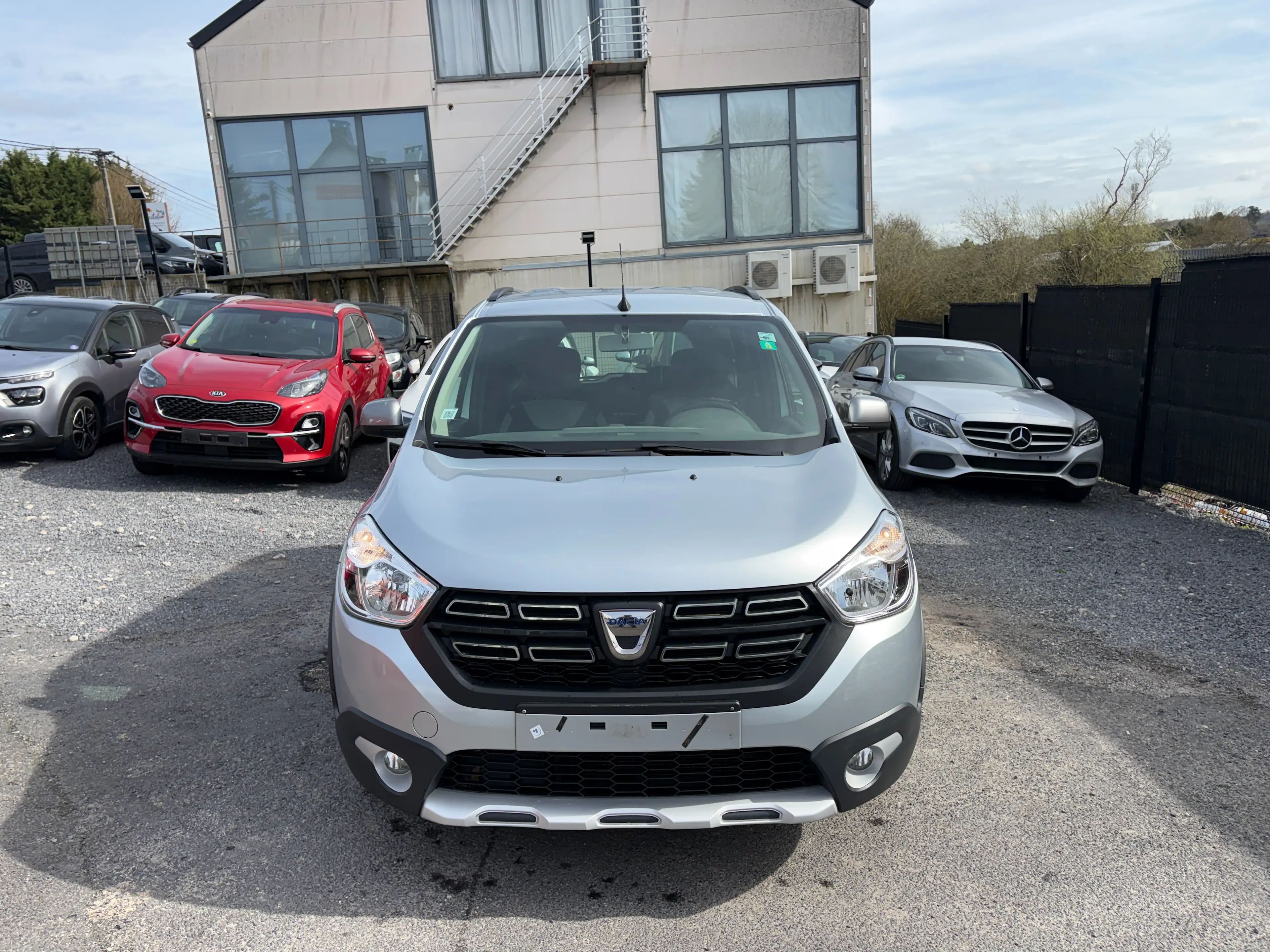 Dacia Lodgy Stepway 1.3 TCe 7pl. - EU6D - GARANTIE 1AN - — photo 9