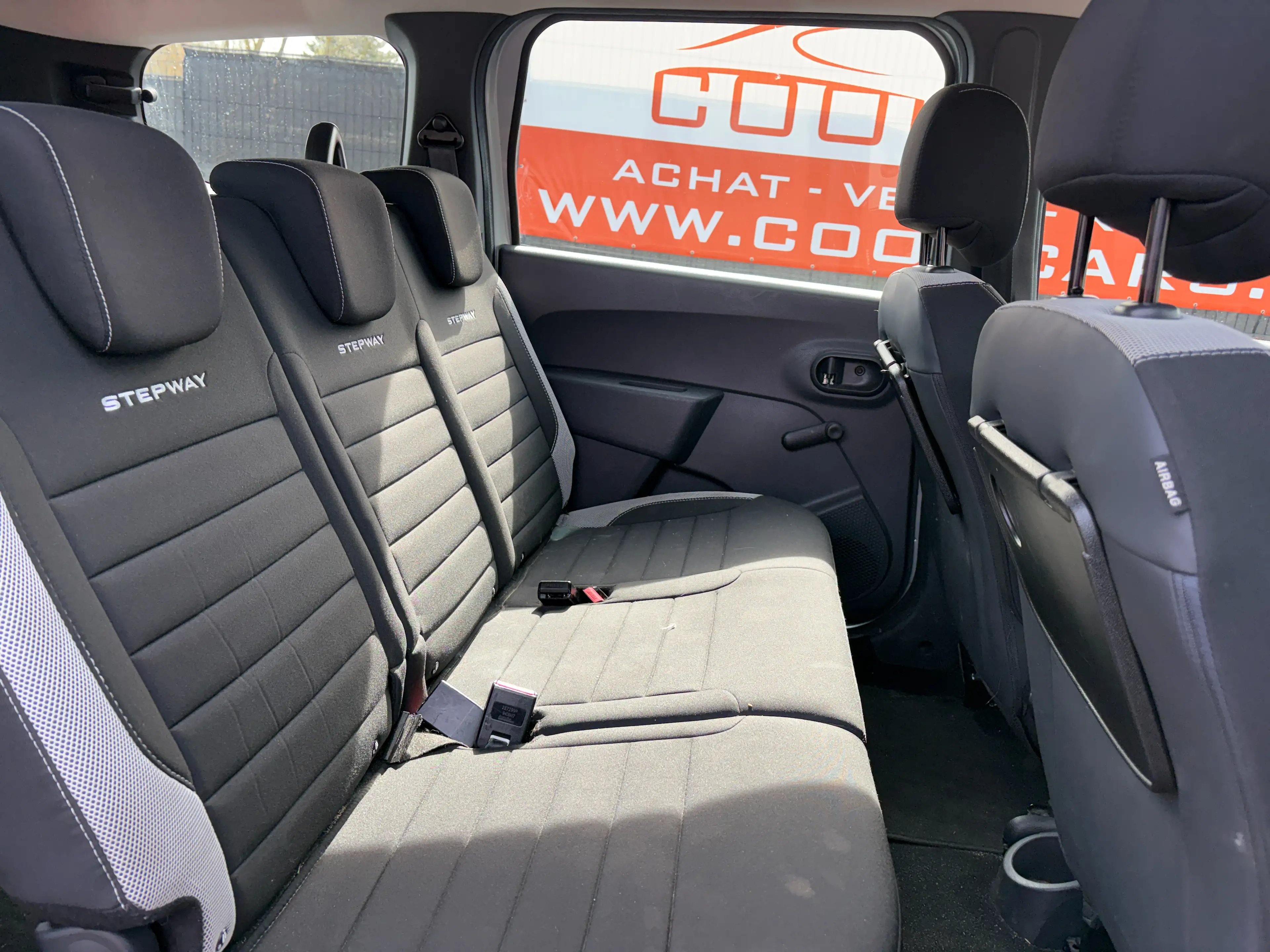 Dacia Lodgy Stepway 1.3 TCe 7pl. - EU6D - GARANTIE 1AN - — photo 14