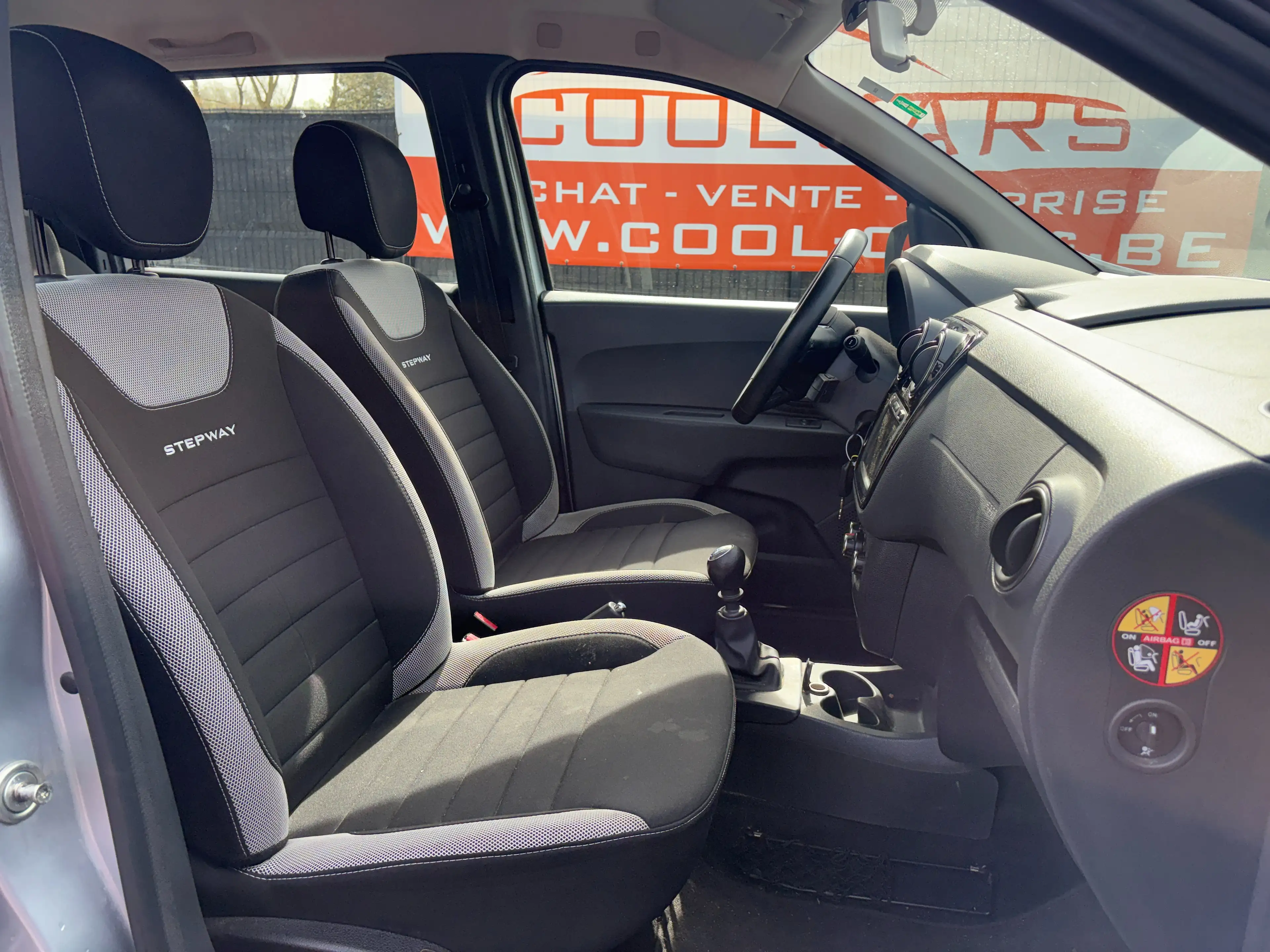 Dacia Lodgy Stepway 1.3 TCe 7pl. - EU6D - GARANTIE 1AN - — photo 11