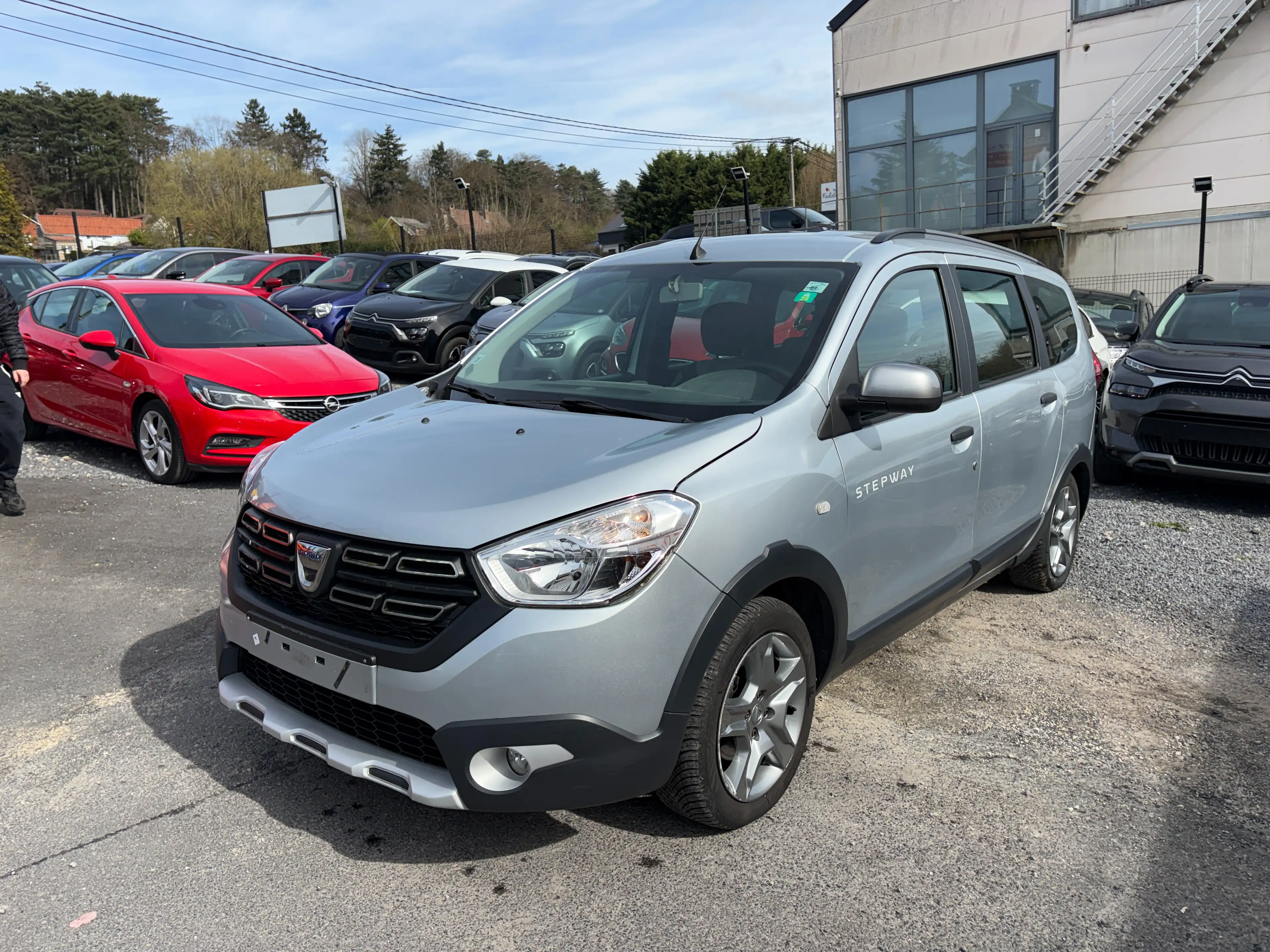 Dacia Lodgy Stepway 1.3 TCe 7pl. - EU6D - GARANTIE 1AN - — photo 2