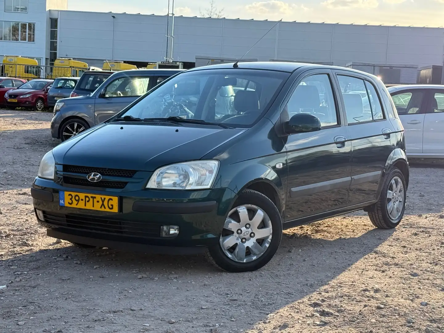 Hyundai Getz 1.3i Dynamic/ AUTOMAAT/ LAAG KM Grün - 1