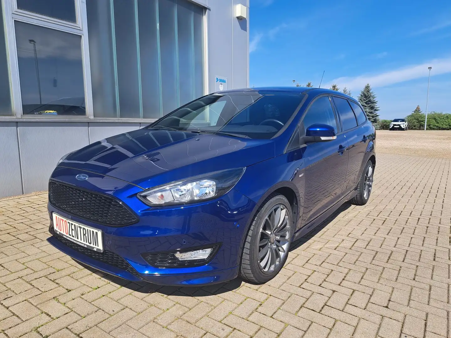 Ford Focus ST-Line NAVI PARK-ASSISTENT WINTERPAKET Blau - 1