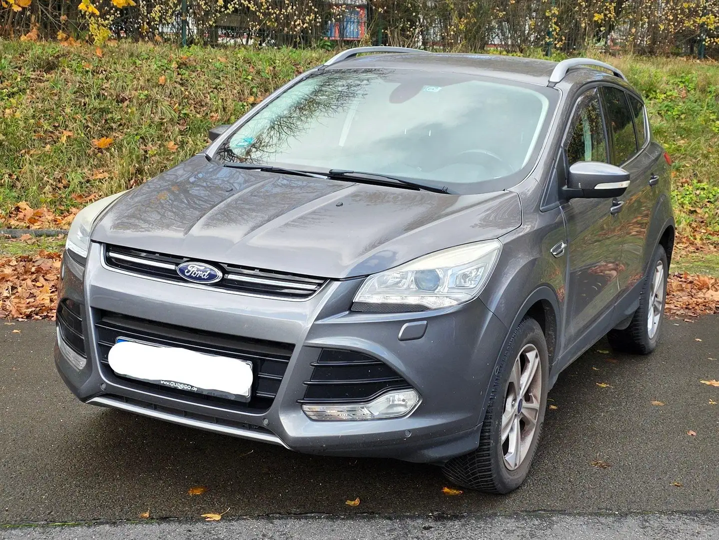 Ford Kuga Kuga Diesel 2.0 TDCi 2x4 Titanium Šedá - 1