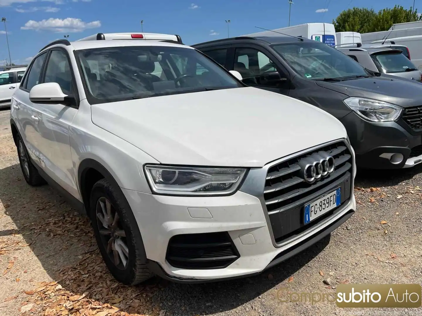 Audi Q3 2.0 TDI 120 CV Sport Bianco - 2