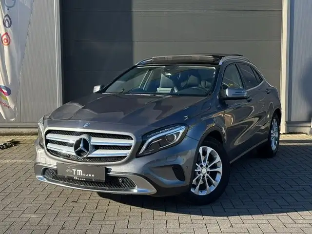 Mercedes-Benz GLA 180 GLA 180 PANORAMISCH DAK