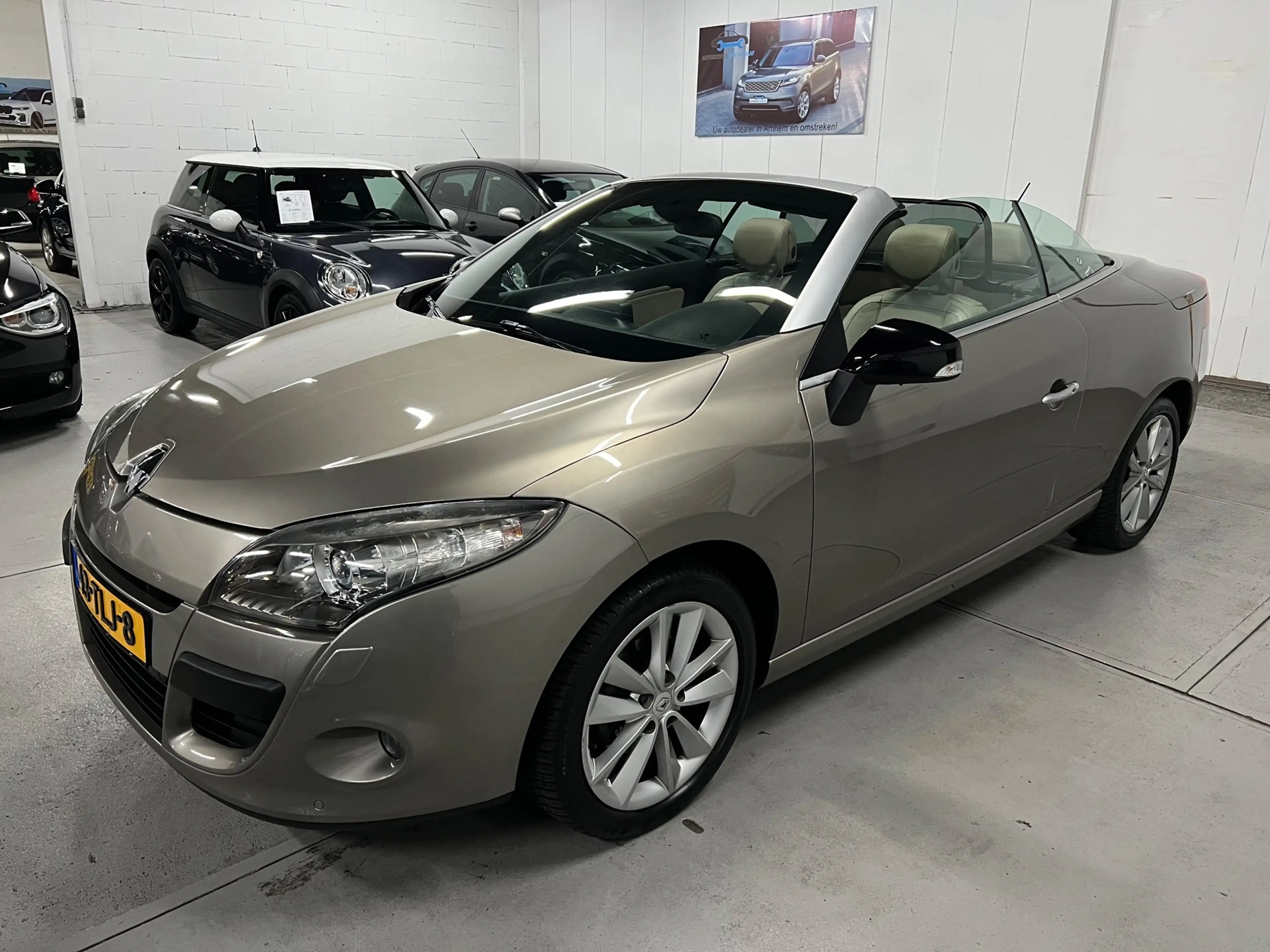 Renault Megane Coupé-Cabriolet 2.0 Privilège Automaat — photo 2