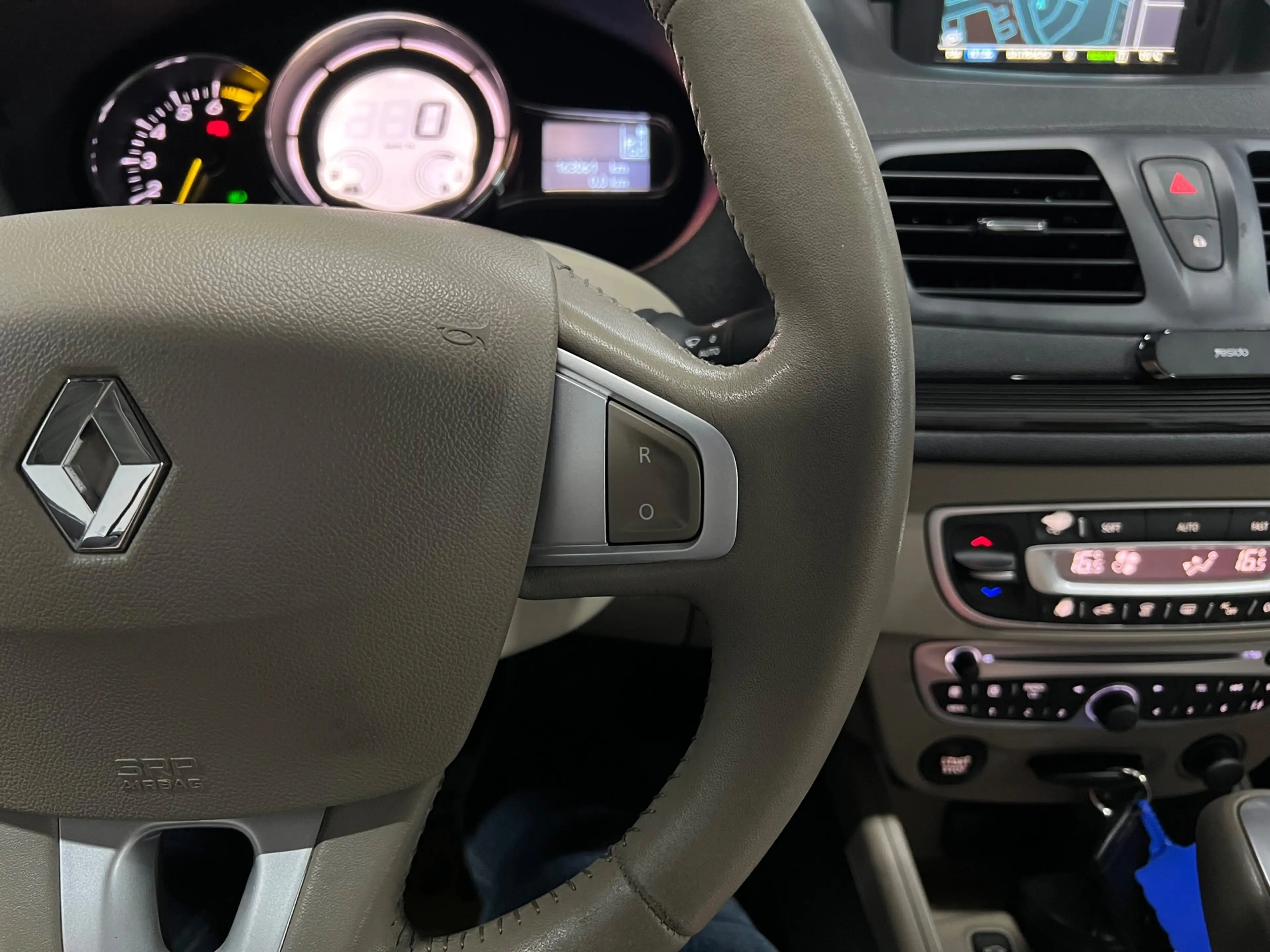 Renault Megane Coupé-Cabriolet 2.0 Privilège Automaat — photo 11