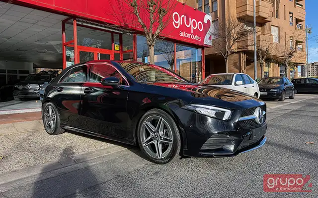 Mercedes-Benz A 200 Sedán 7G-DCT