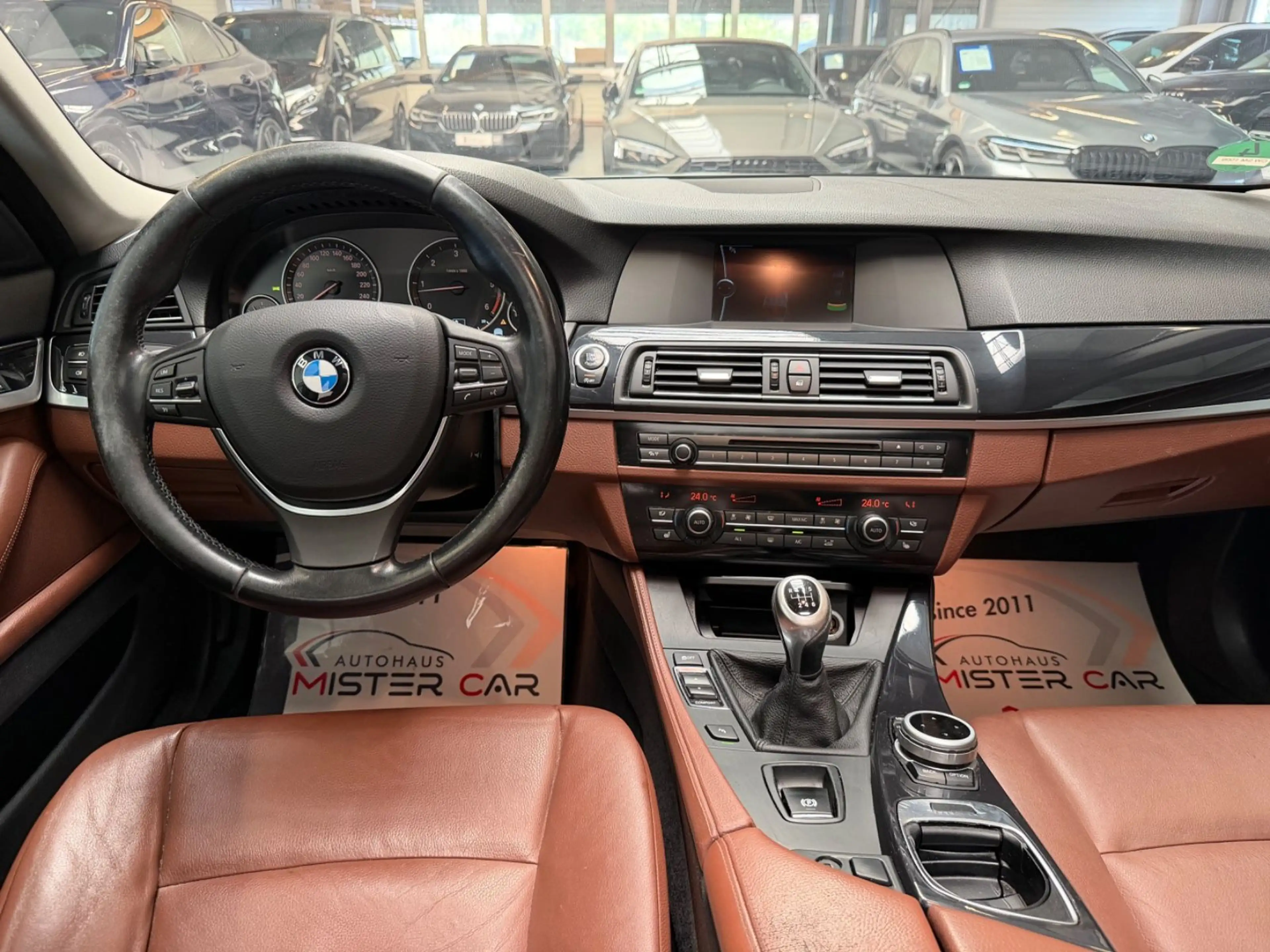BMW 530 d Touring PANO/NAVI/LEDER/XENON/PDC/SHZ/ALU — photo 13