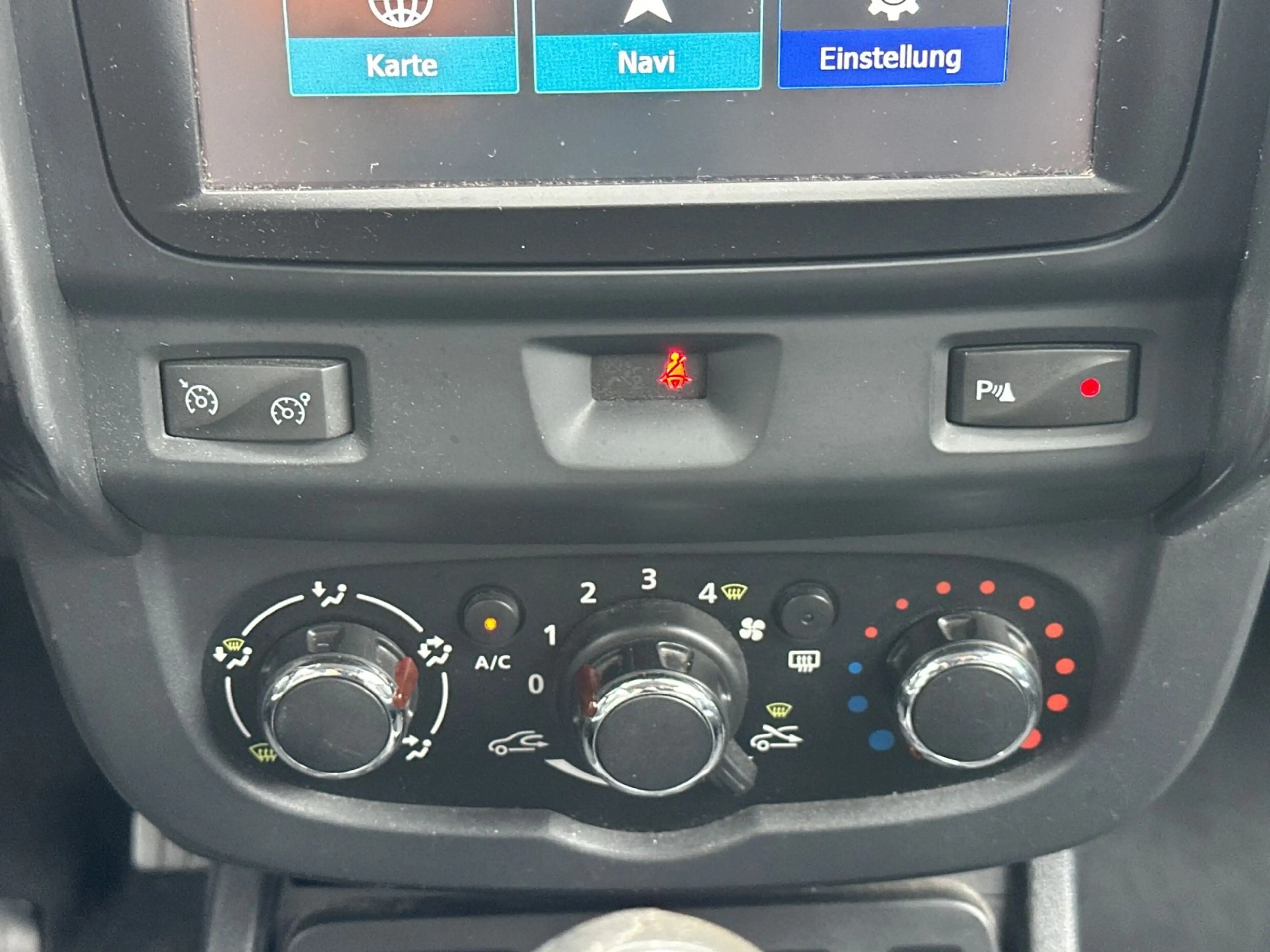 Dacia Duster Prestige*Klima*Temp*Leder*Navi*KamAHK*PDC — photo 21