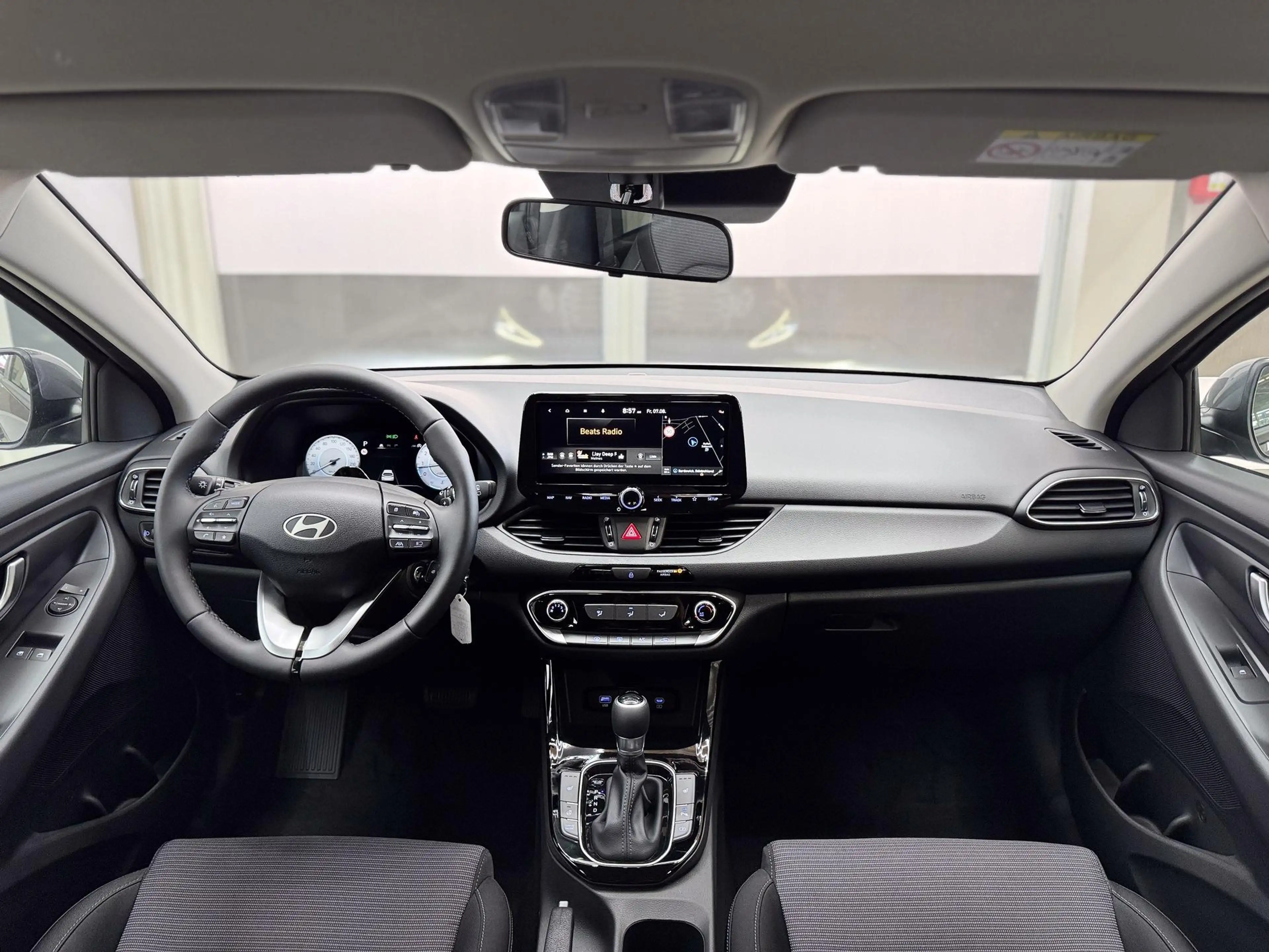Hyundai i30 STYLE DCT ALU SHZ NAVI RFK PDC 1.6 T-GDi DCT 11... — photo 9