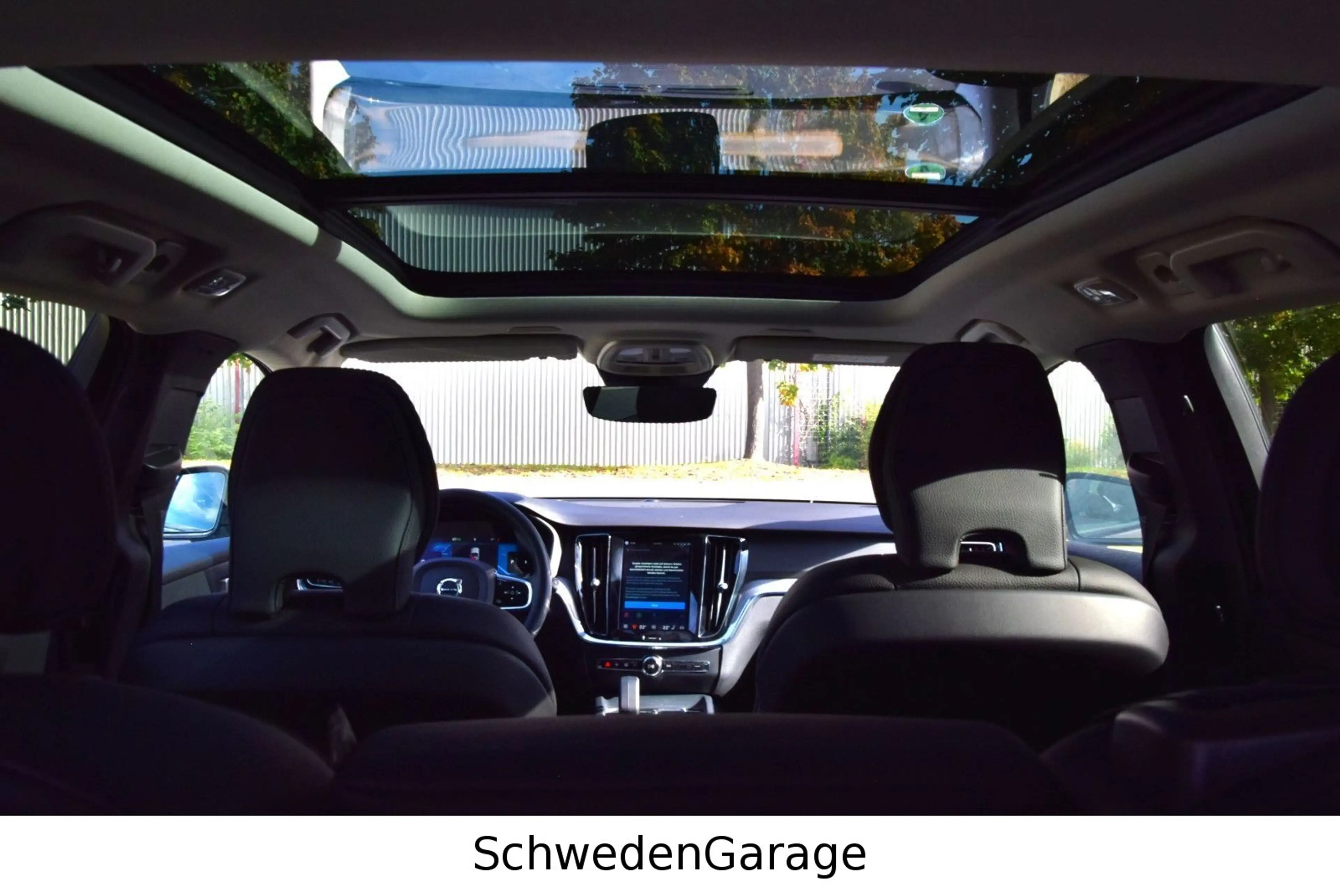 Volvo V60 B4 Plus Dark H&K/PilotAssist/Pano/RFK — photo 10