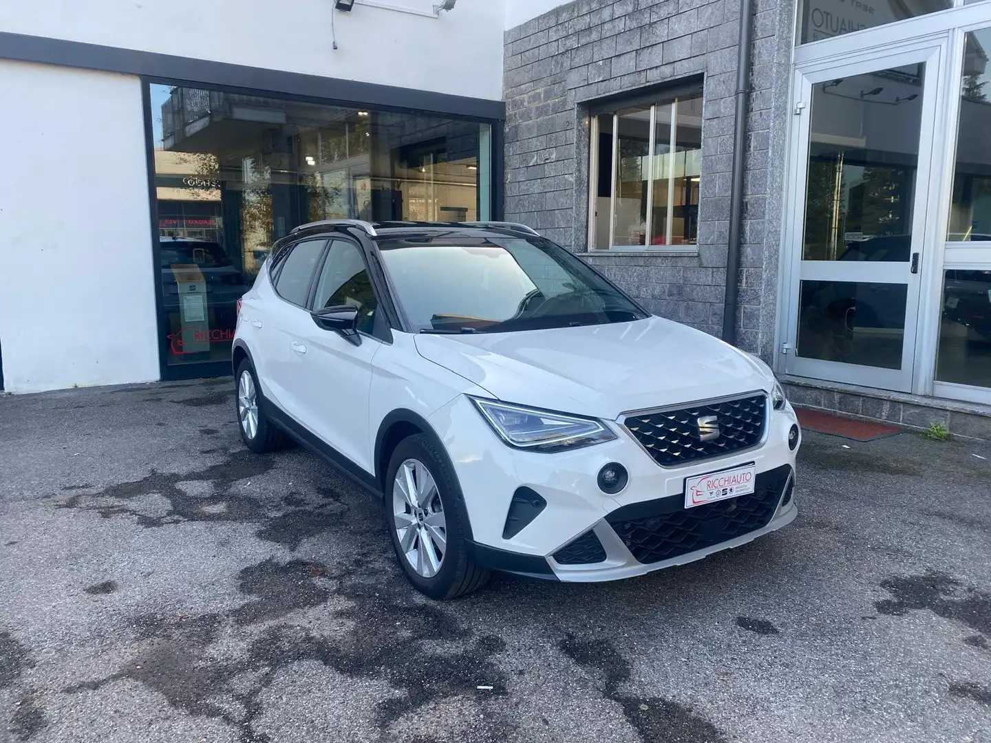 SEAT Arona Arona 1.0 ecotsi Xperience 110cv Bianco - 1