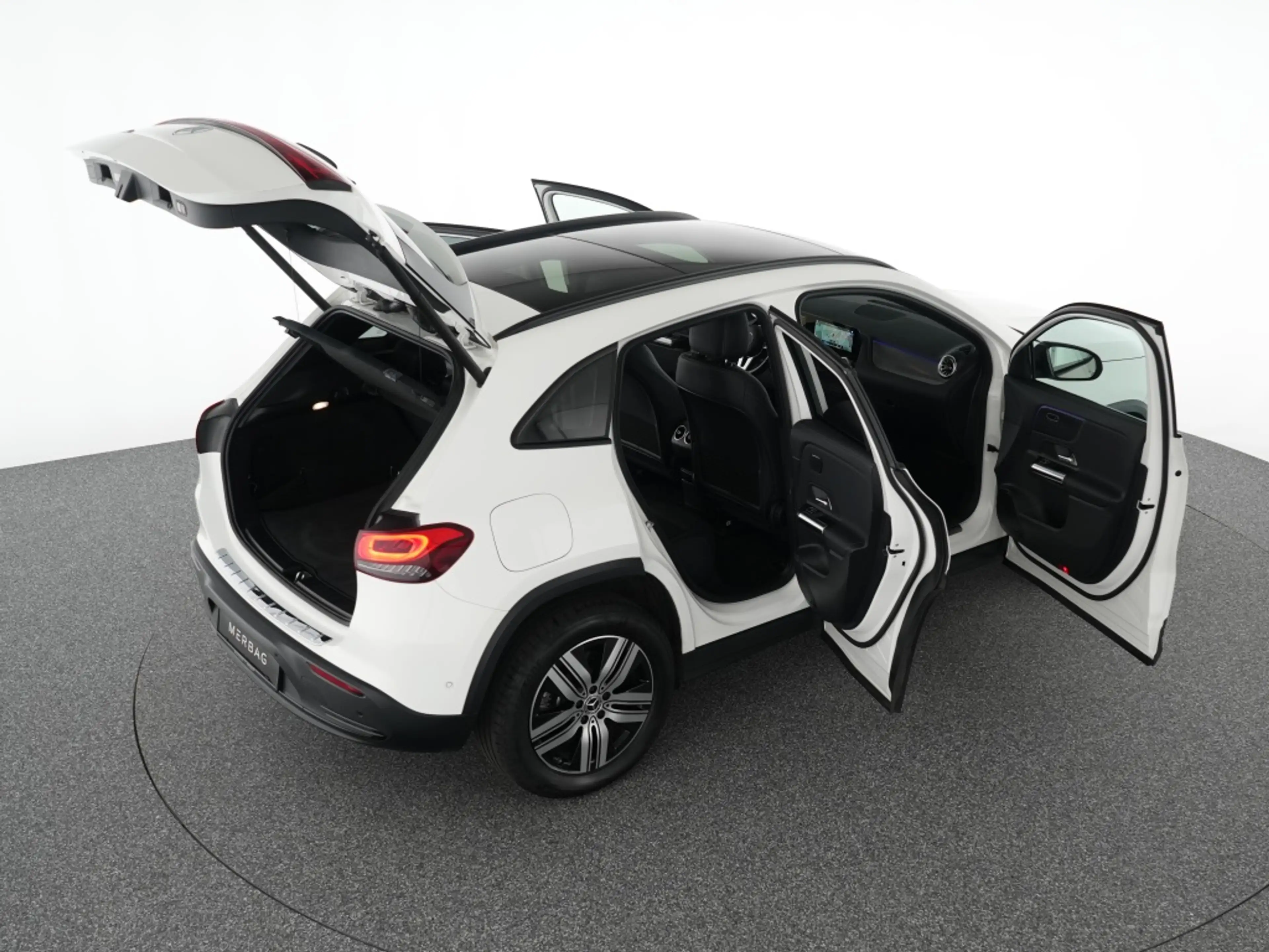 Mercedes-Benz EQA 250 AUT Kam. KeyLess KlimaA LED LM Navi Pano — photo 13