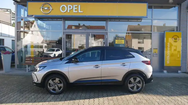 Opel GRANDLAND GS