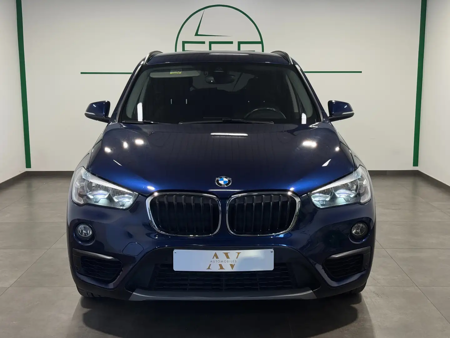 BMW X1 ** xDrive18 ** Automatique ** Garantie 12 mois ** Bleu - 2