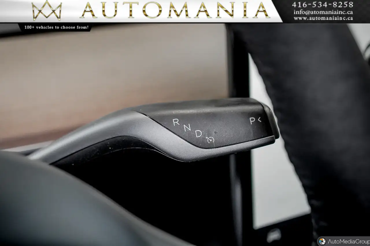 Tesla Model Y fotografie Tesla Model Y