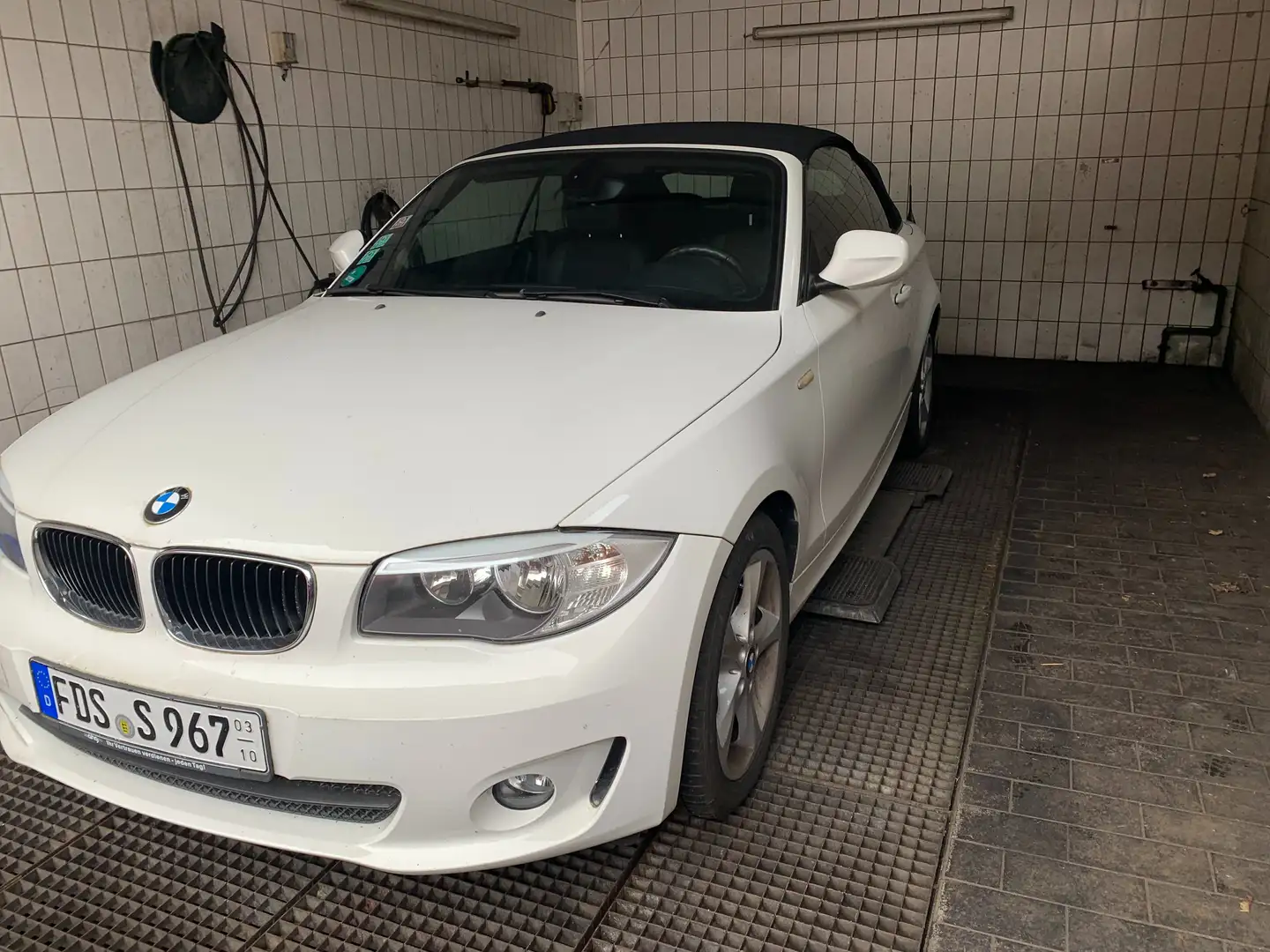 BMW 118 118i Cabrio Weiß - 1