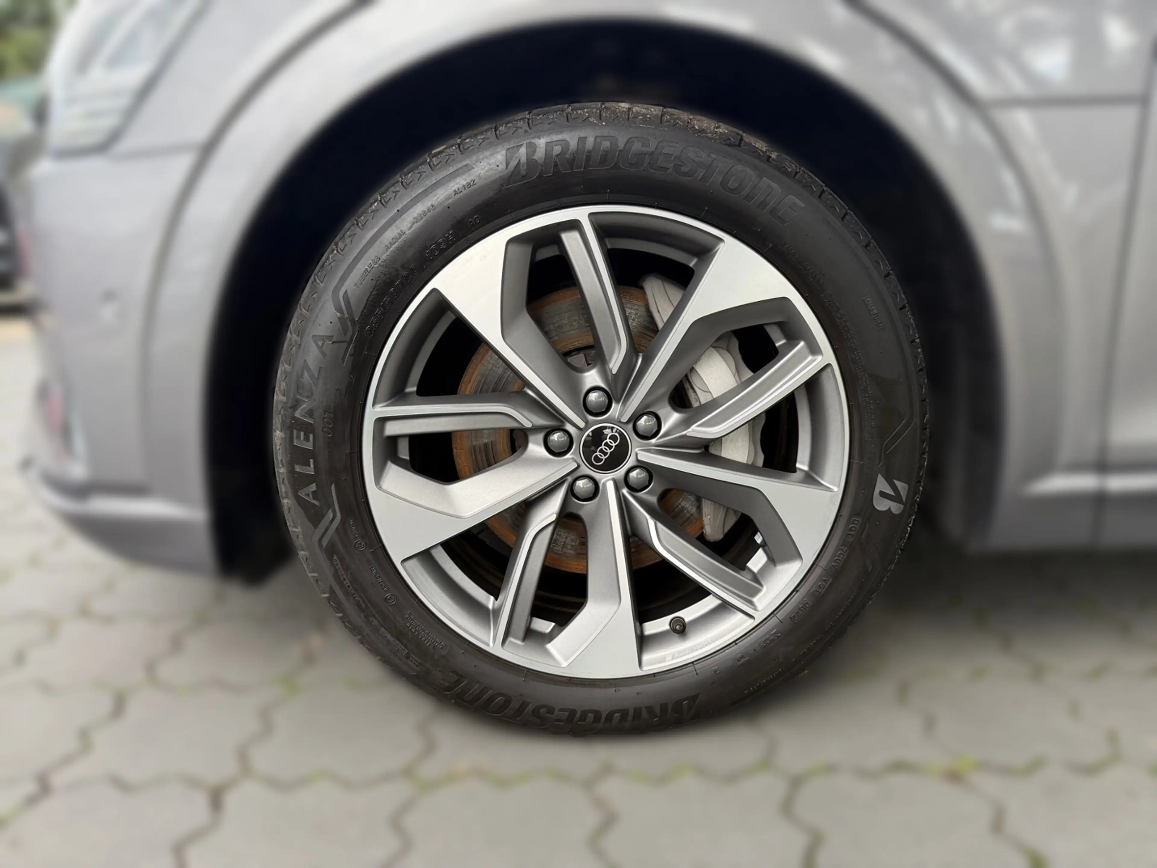 Audi e-tron 50 QUATTRO 71 kWh ADVANCED BLACK +360° +PANO +MAT — photo 7