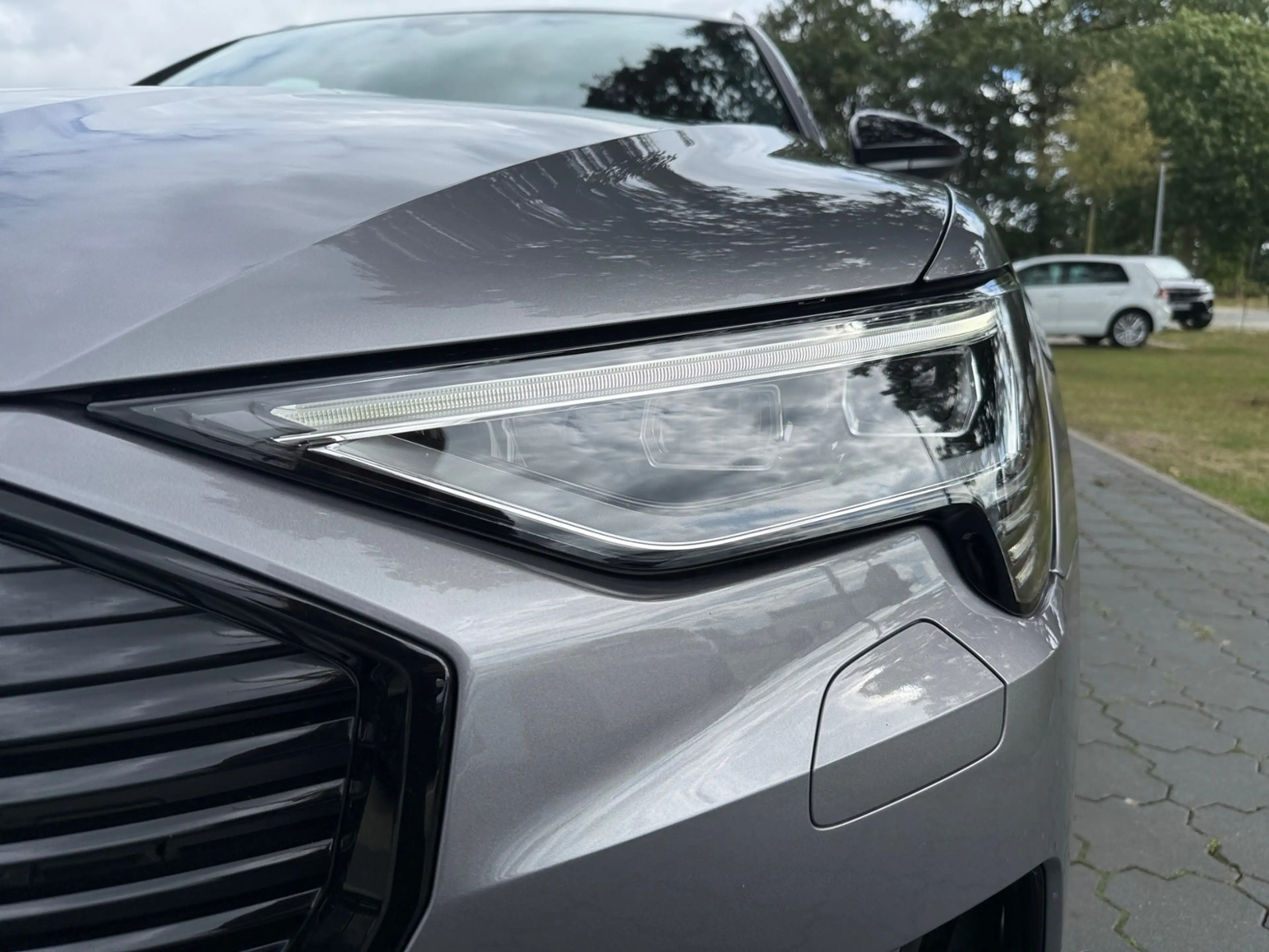 Audi e-tron 50 QUATTRO 71 kWh ADVANCED BLACK +360° +PANO +MAT — photo 6
