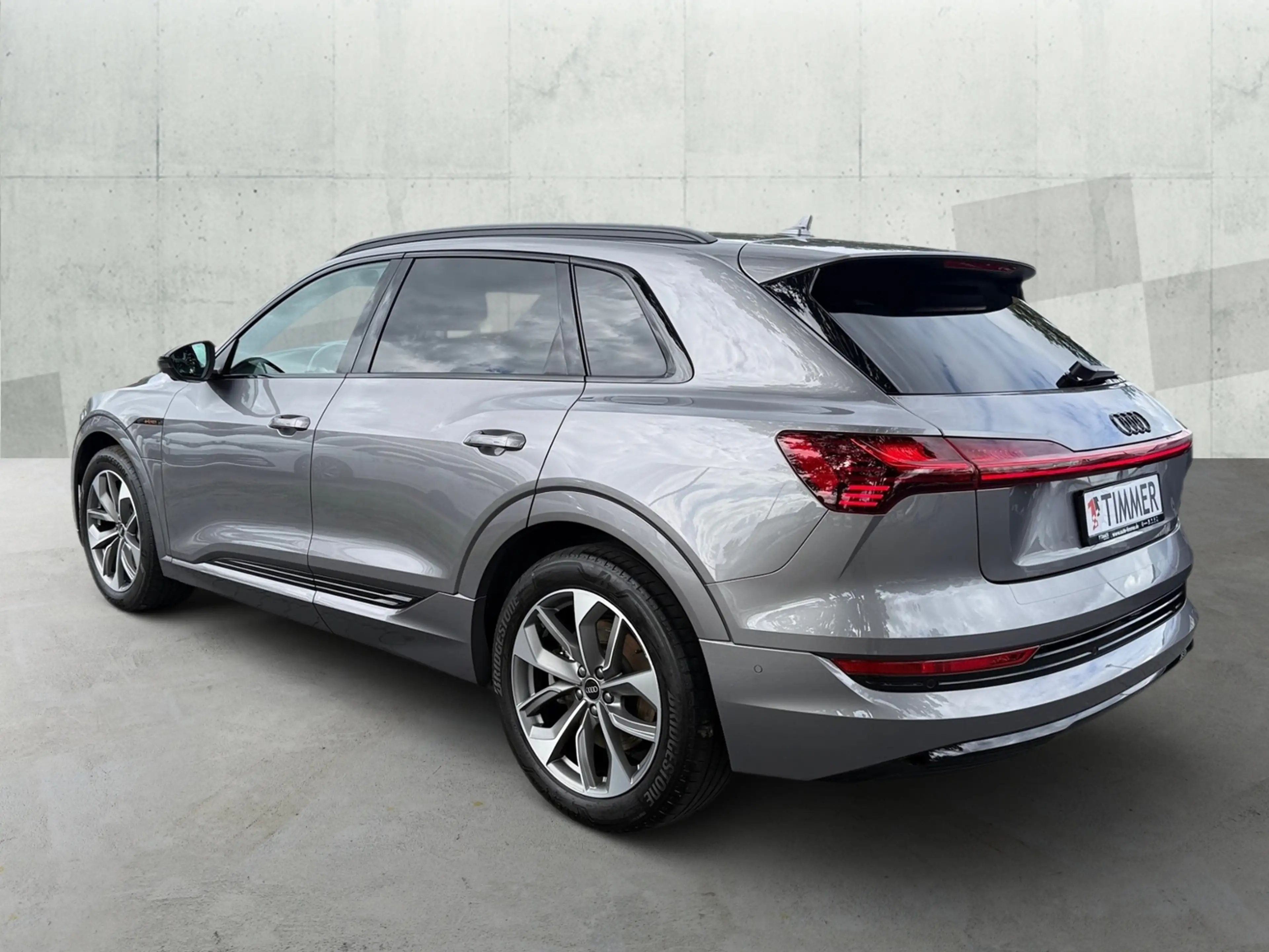 Audi e-tron 50 QUATTRO 71 kWh ADVANCED BLACK +360° +PANO +MAT — photo 5