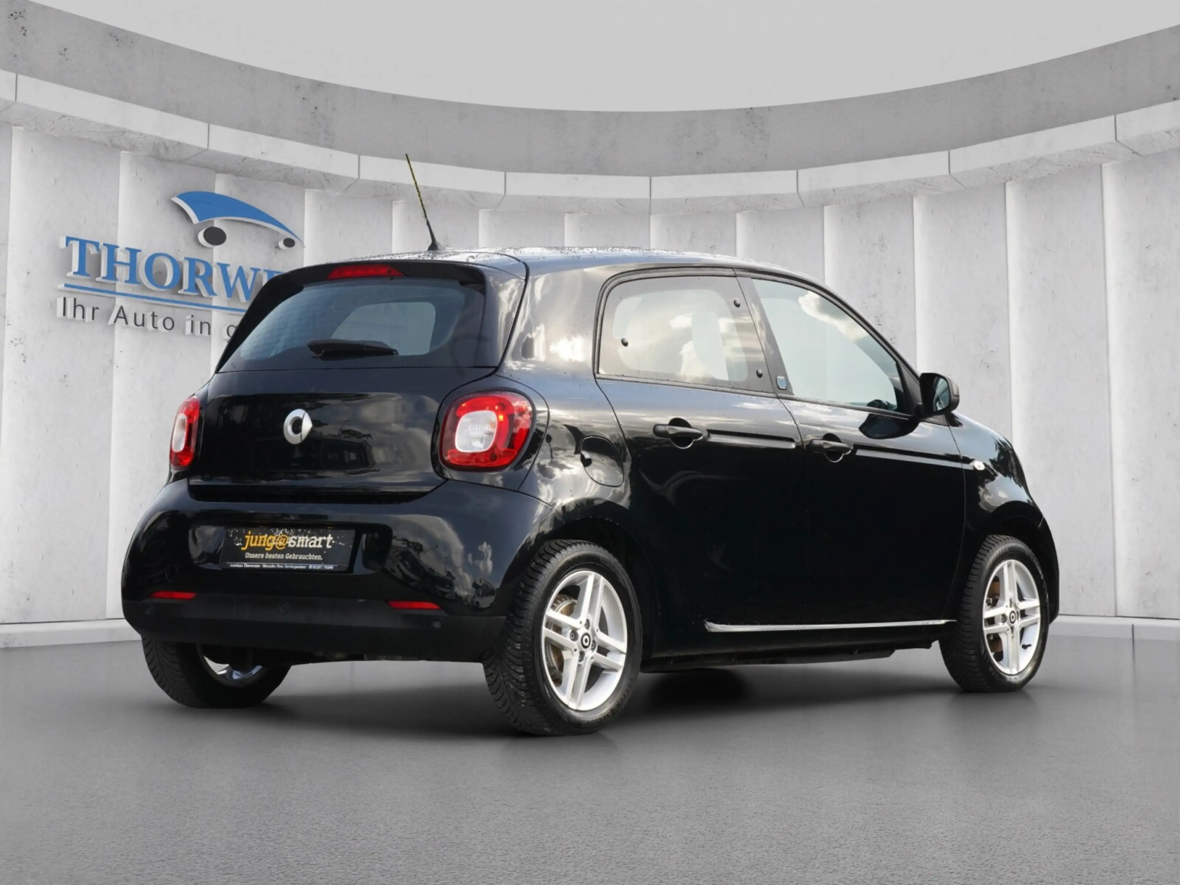 smart forFour EQ DAB Klima Sitzheizung 22kW Bordlader — photo 8