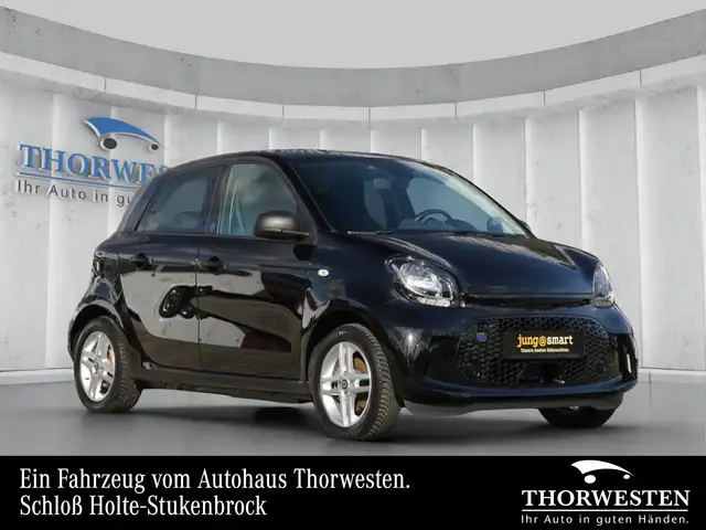 Smart ForFour EQ DAB Klima Sitzheizung 22kW Bordlader
