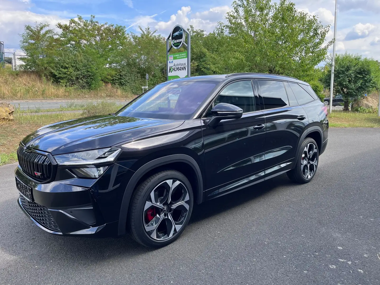 Skoda Kodiaq 2.0 TSI 4x4 DSG RS Schwarz - 1