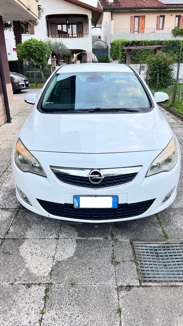 Opel Astra 5p 1.7 cdti Cosmo 110cv - 1
