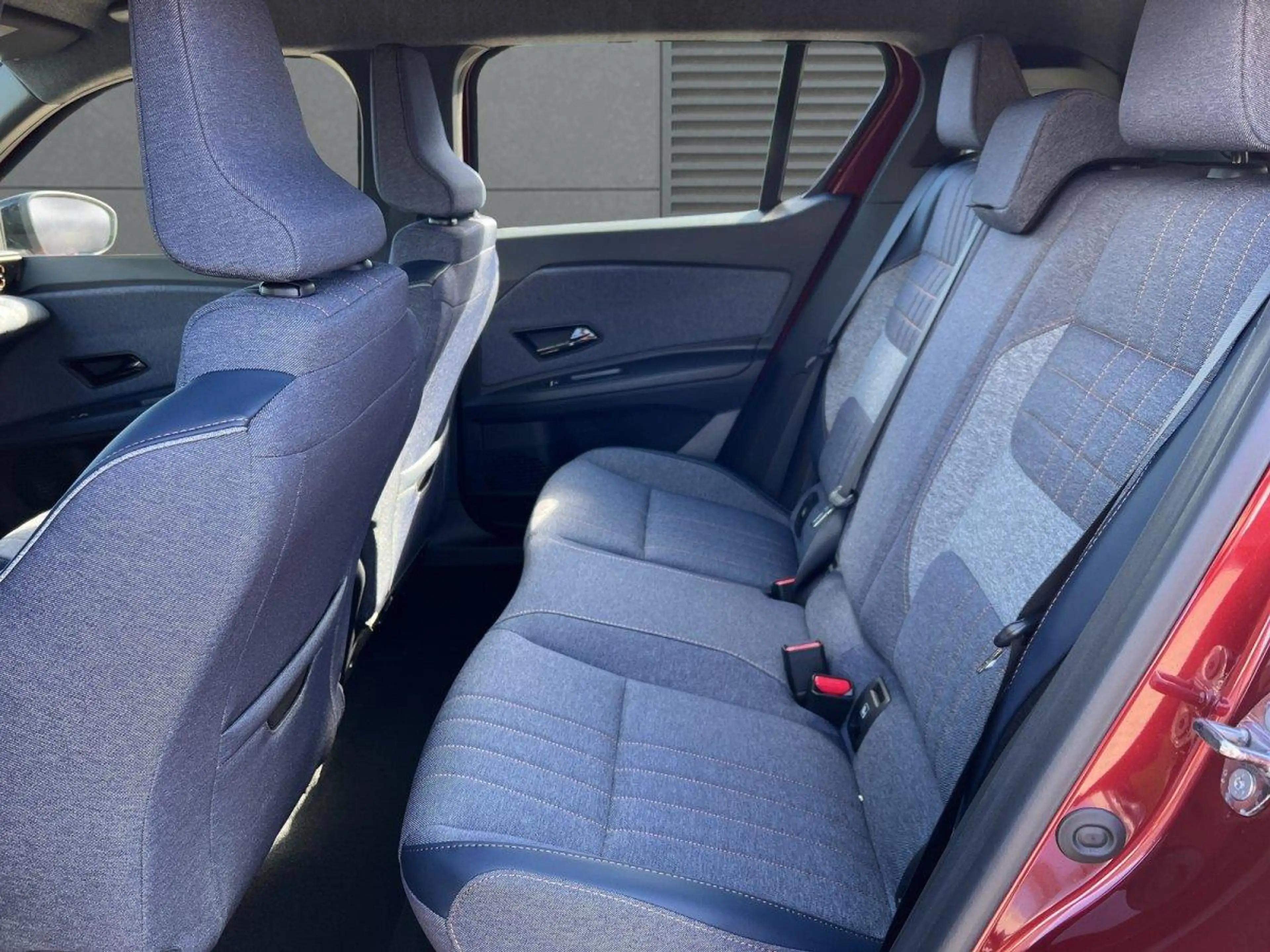 Renault R 4 Techno SHZ+LKHZ+RFK E-Tech 150 Comfort Range 15... — photo 5