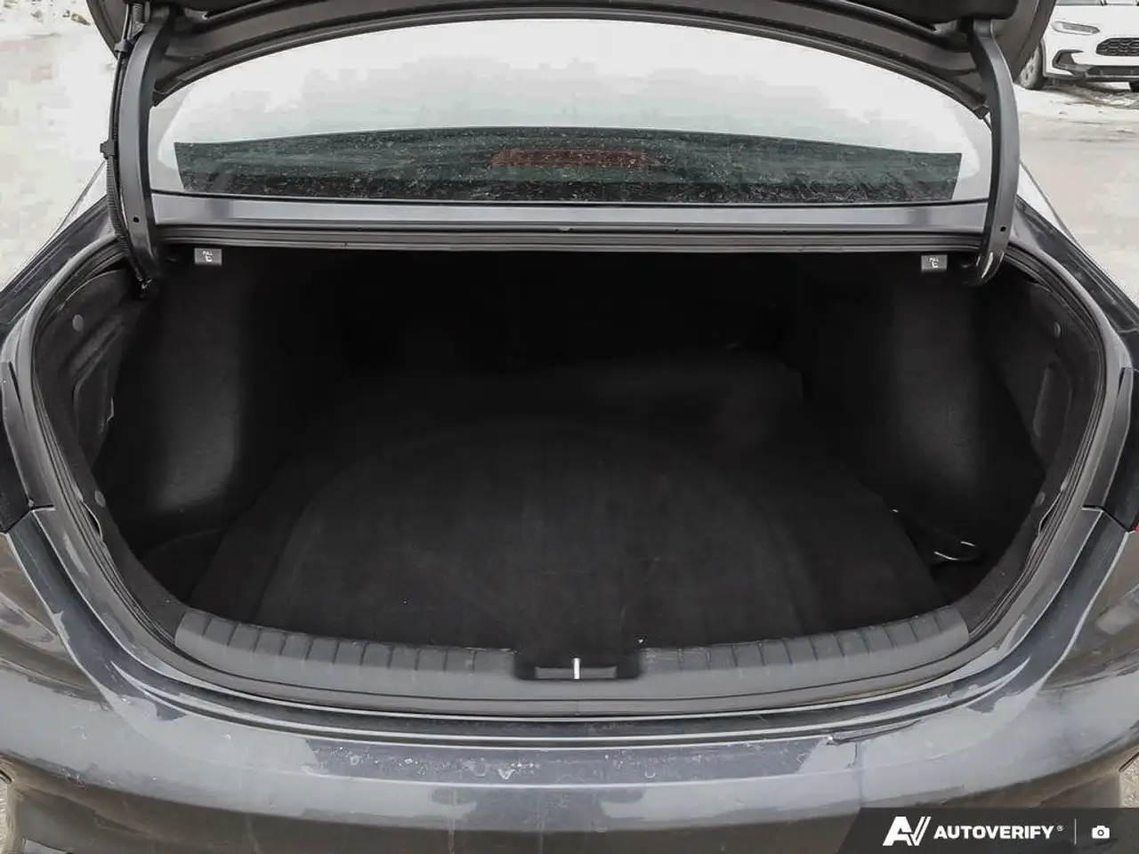 Kia Forte снимка Kia Forte