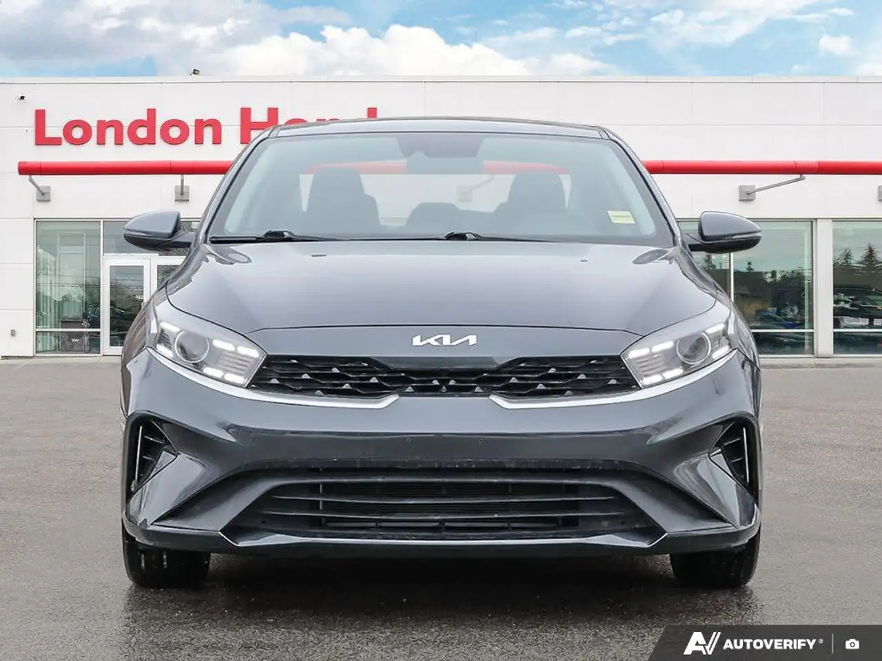 Kia Forte снимка Kia Forte