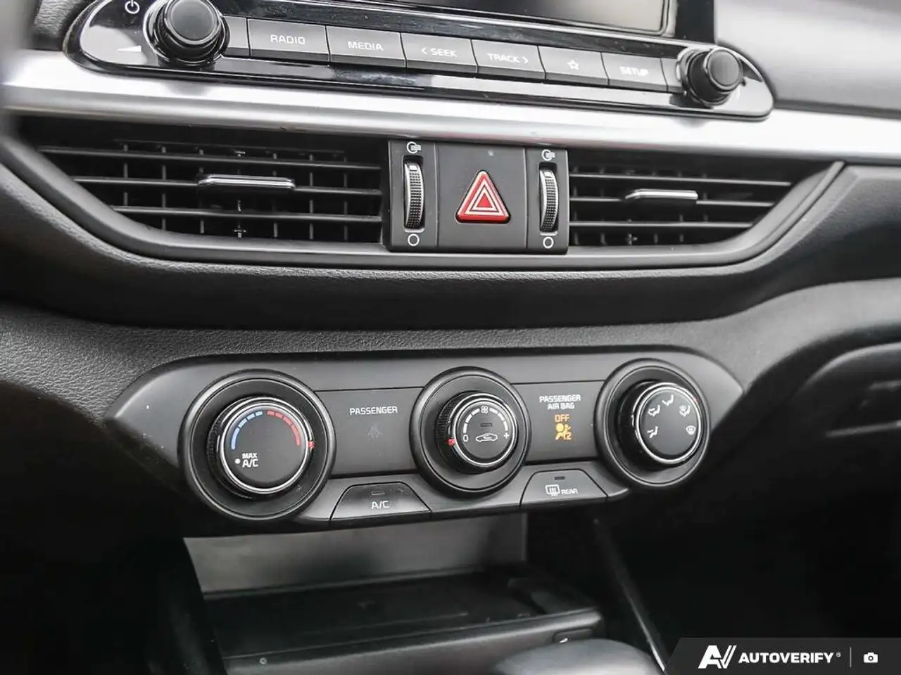 Kia Forte снимка Kia Forte