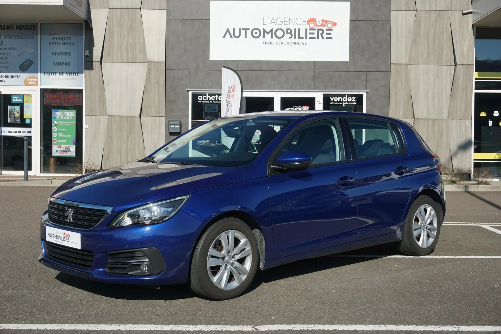Peugeot 308 1.6 BlueHDI 120 EAT6 Active Business Bleu - 1