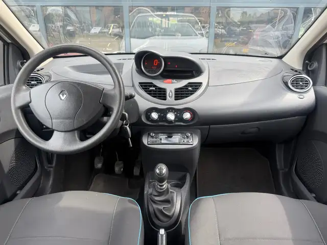 Renault Twingo view 3