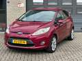 Ford Fiesta 1.25 Ghia / Voorruitverwarming / Stoelverwarming / Rood - thumbnail 1