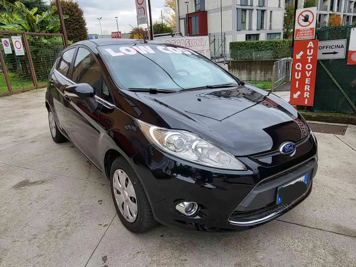 Ford Fiesta 1.2 82 CV 5 porte Titanium  NEOPATENTATI OK ! Grigio - 1