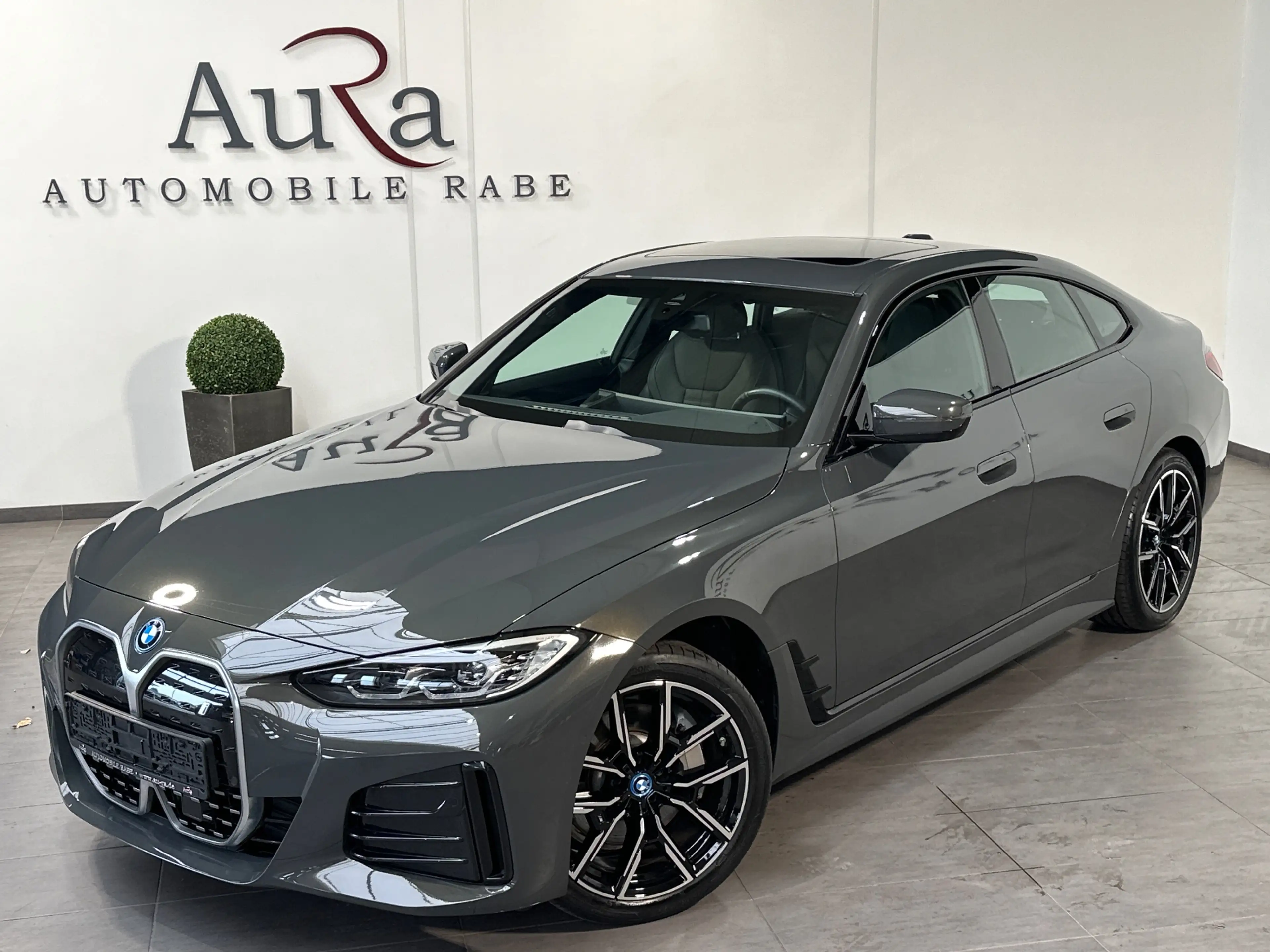 BMW i4 eDrive40 Gran Coupe M-Sport NAV+LED+PANO+KAM+SHZ — photo 2