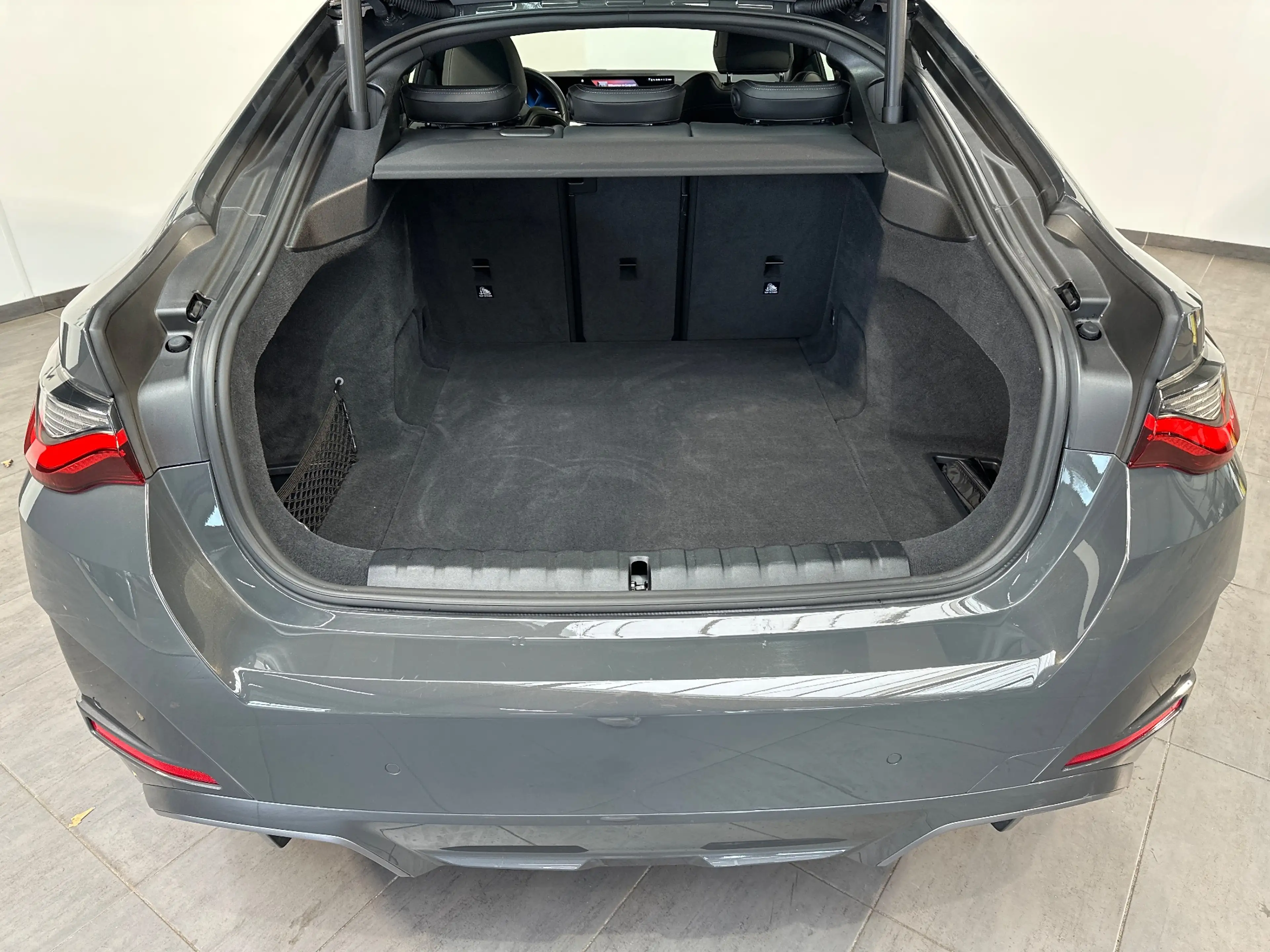 BMW i4 eDrive40 Gran Coupe M-Sport NAV+LED+PANO+KAM+SHZ — photo 8
