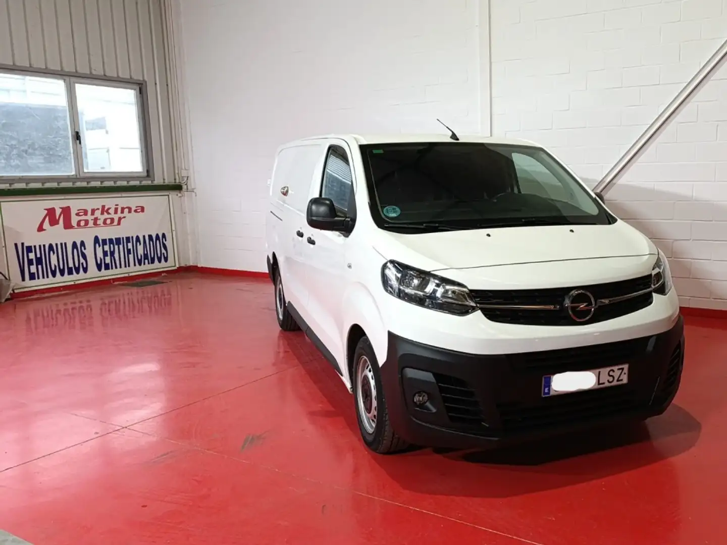 Opel Vivaro DCb. 1.5D M Carga Standard Express 120 Blanc - 2