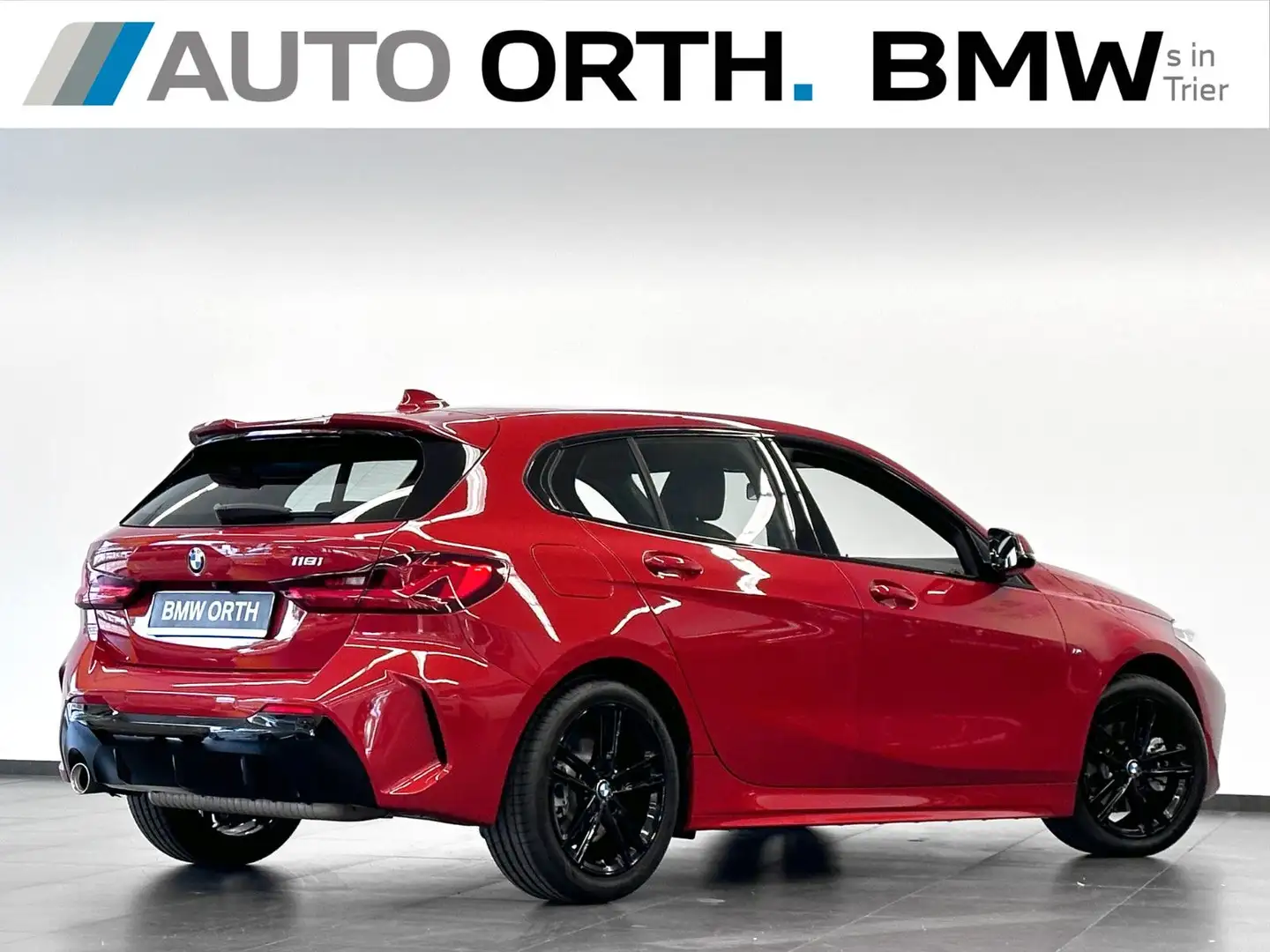 BMW 118 i M-SPORT LC+ LED KAMERA SI-HZG APPLE-CARPLAY Rot - 2