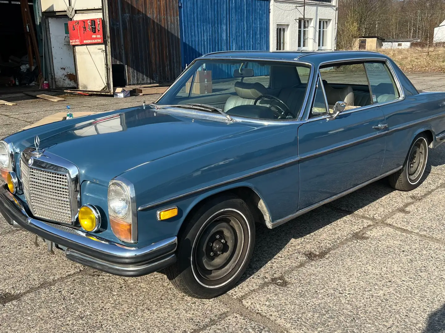 Mercedes-Benz 250 W114 Coupe 250C 2.8L W114.023 M130.923 Albastru - 1