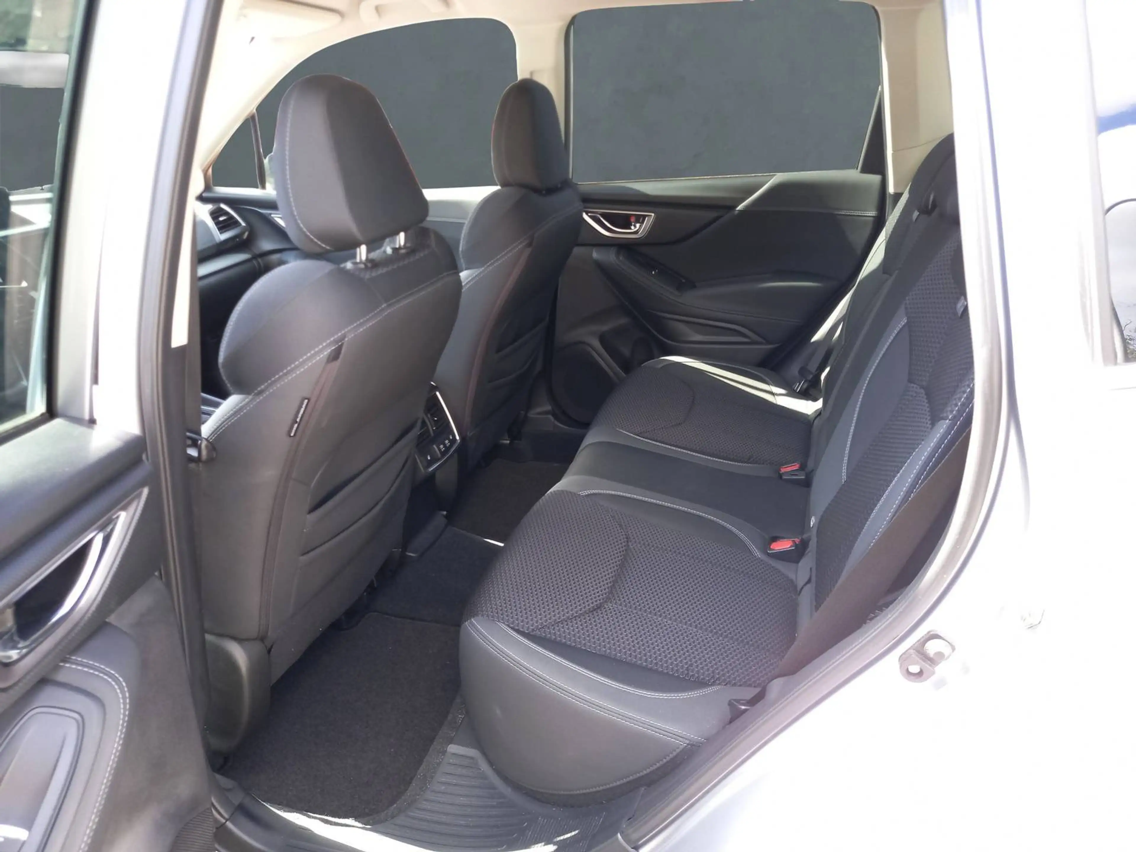 Subaru Forester Forester Hybrid 2.0ie Lineartronic Active — photo 12