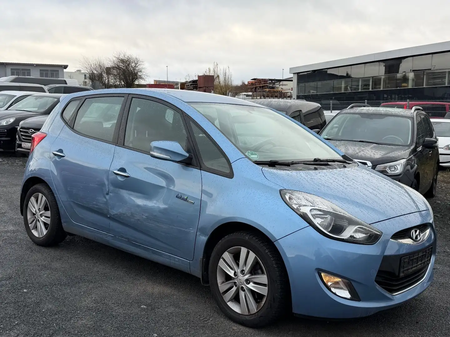 Hyundai iX20 1.4 Comfort blue Bleu - 2