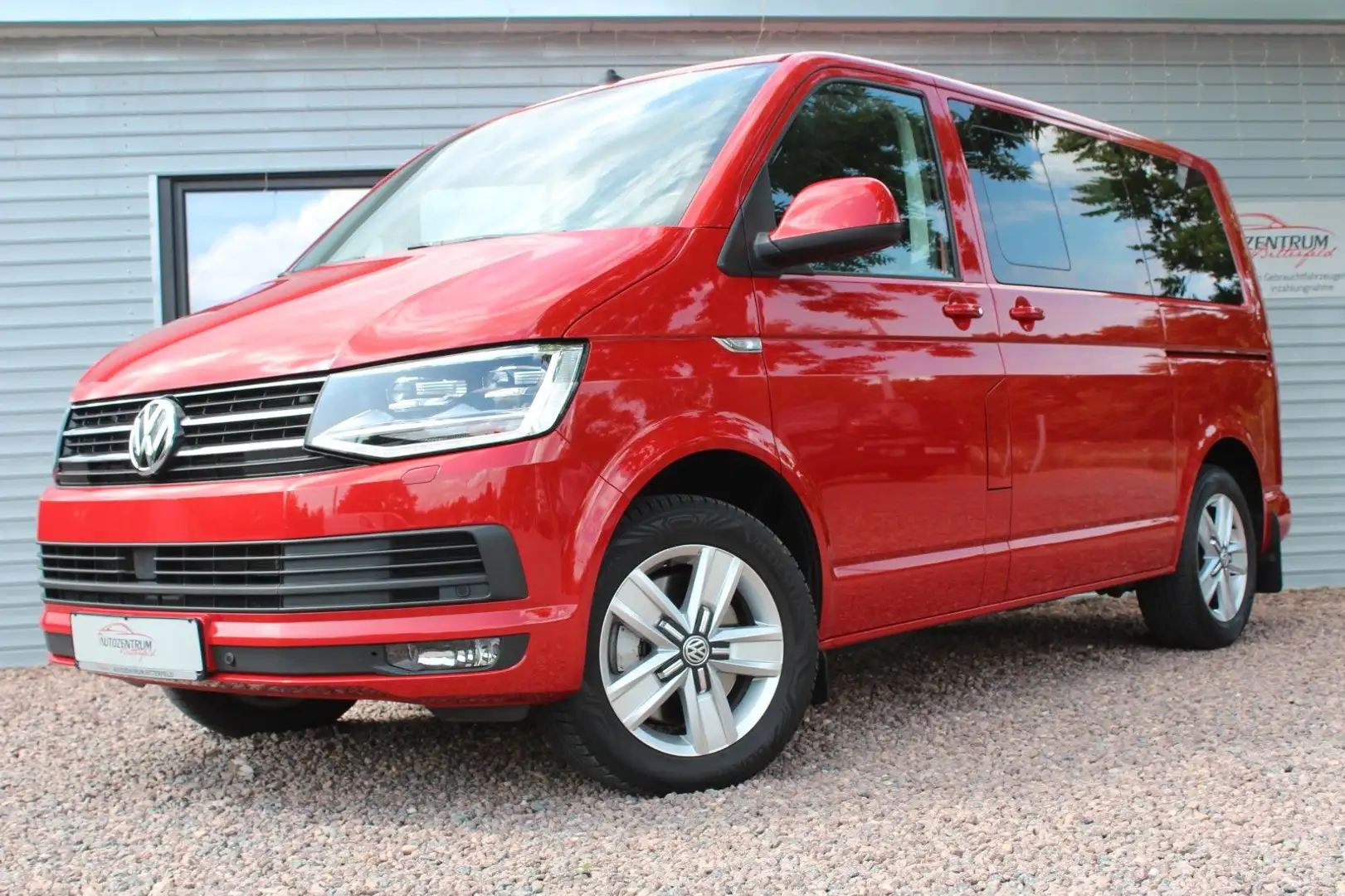 Volkswagen T6 Multivan *AHK*DSG*Drehsitze*ACC*TOP Rojo - 2