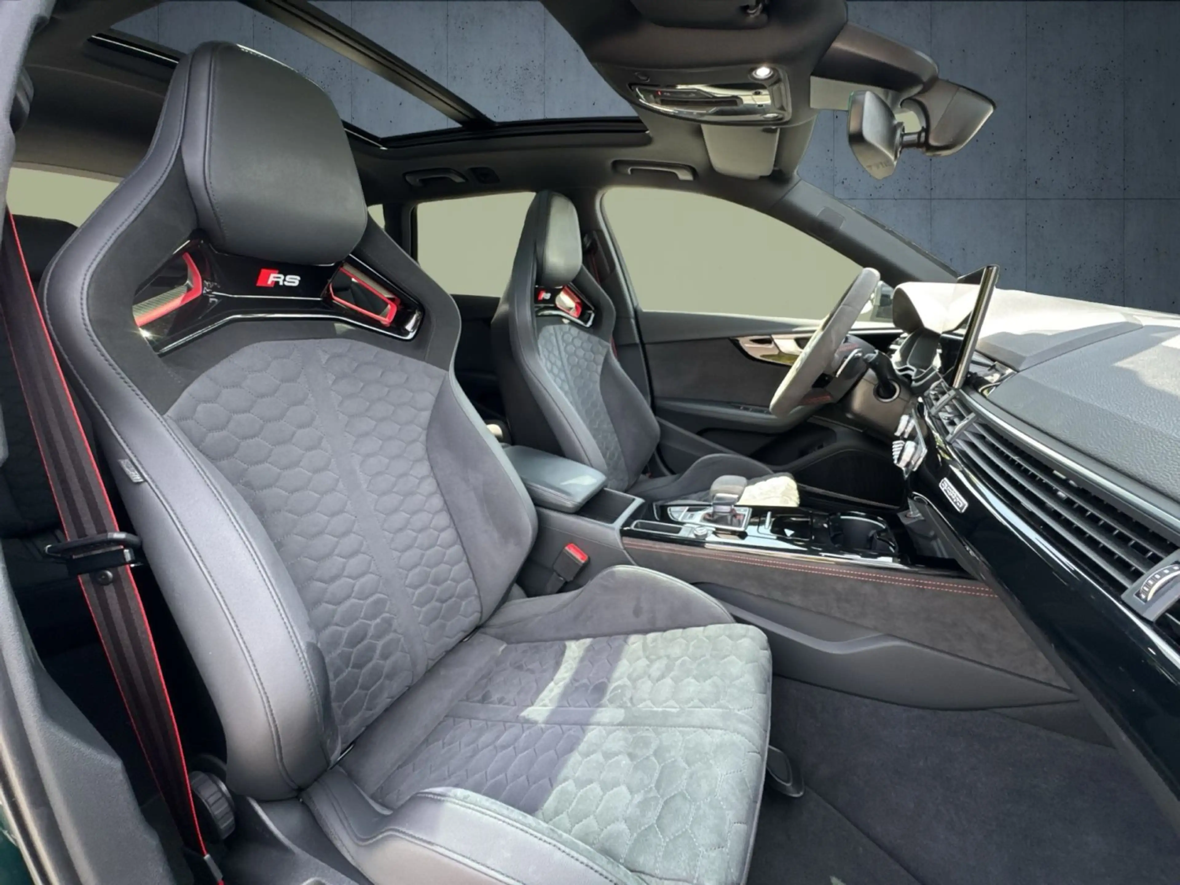 Audi RS4 Competition Plus AHK/RS-Schale/Pano/B — photo 14